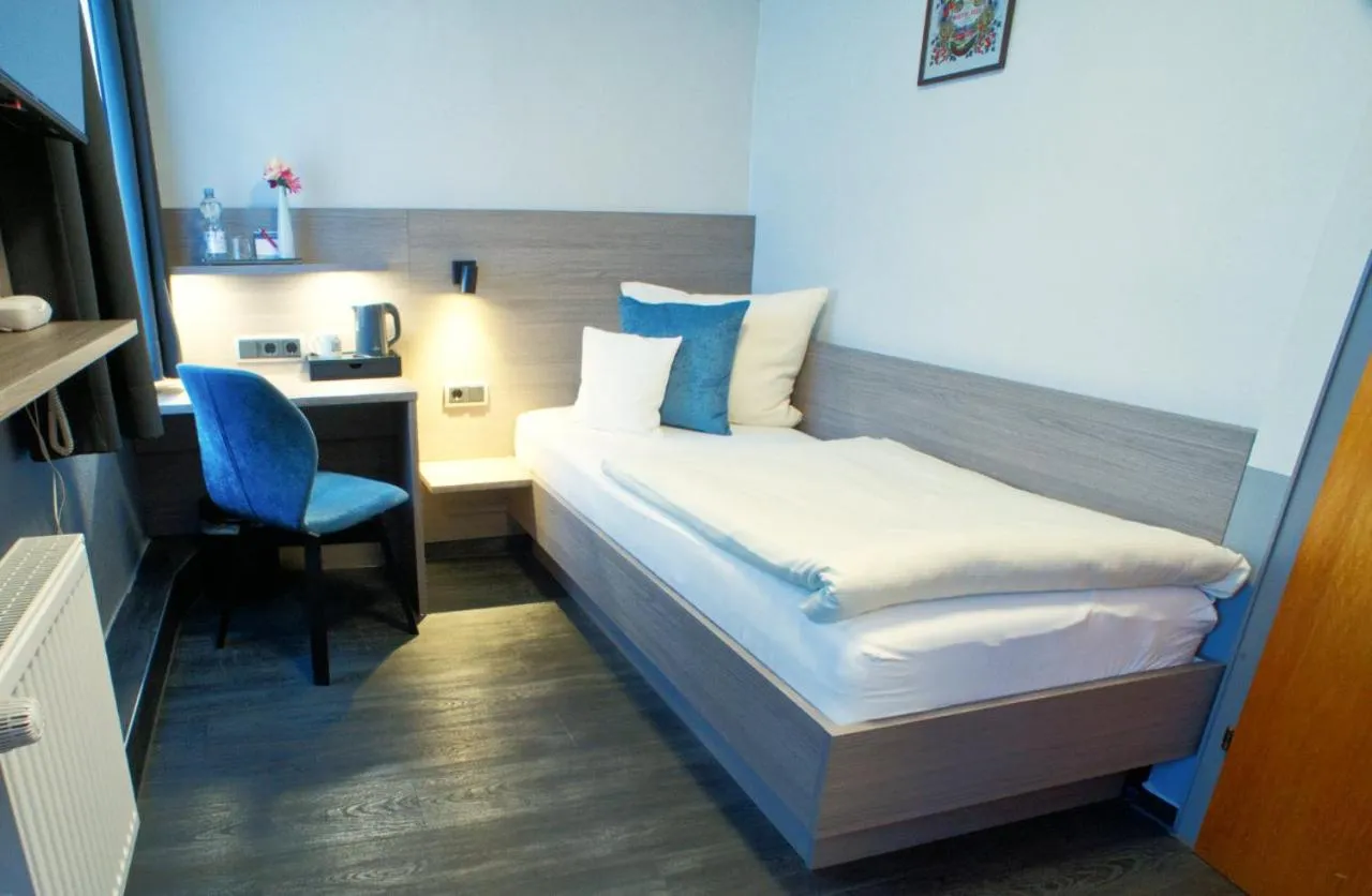 Photo of the whole room, Bed in Hotel-Restaurant Fück