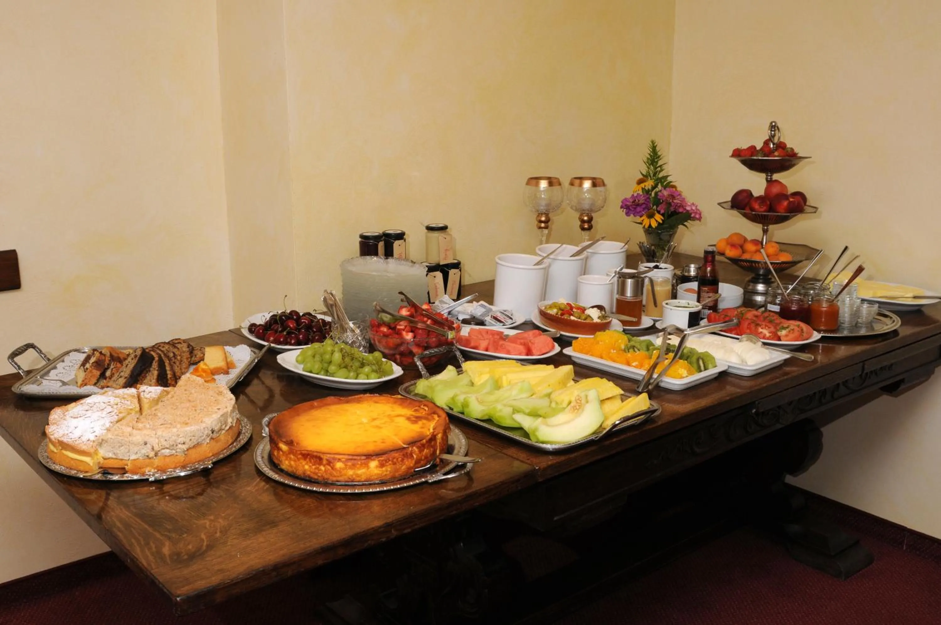 Food and drinks in Gasthaus Weingut Stahl