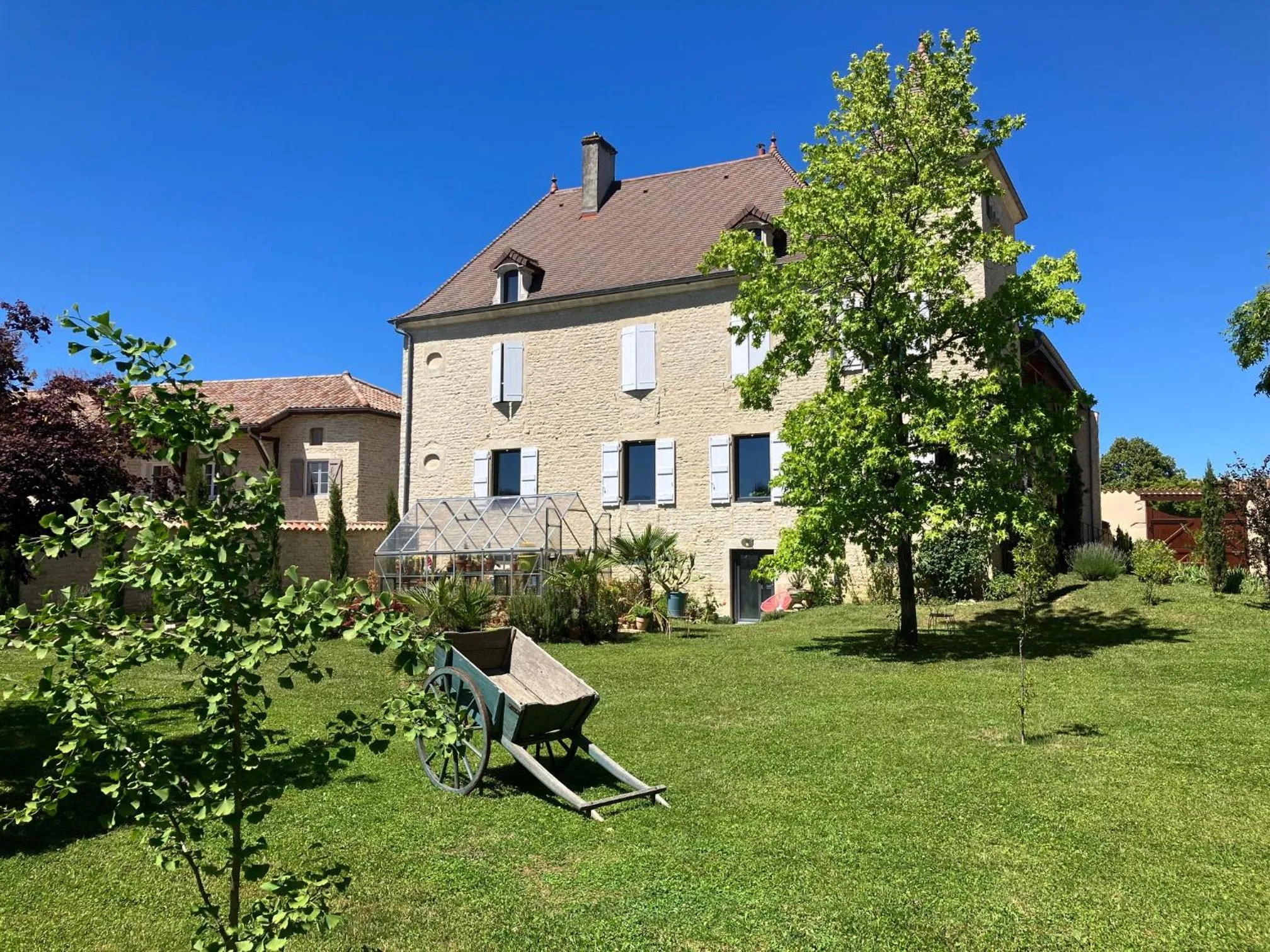 Property building in Le Clos De Quintaine Chambres d'Hôtes