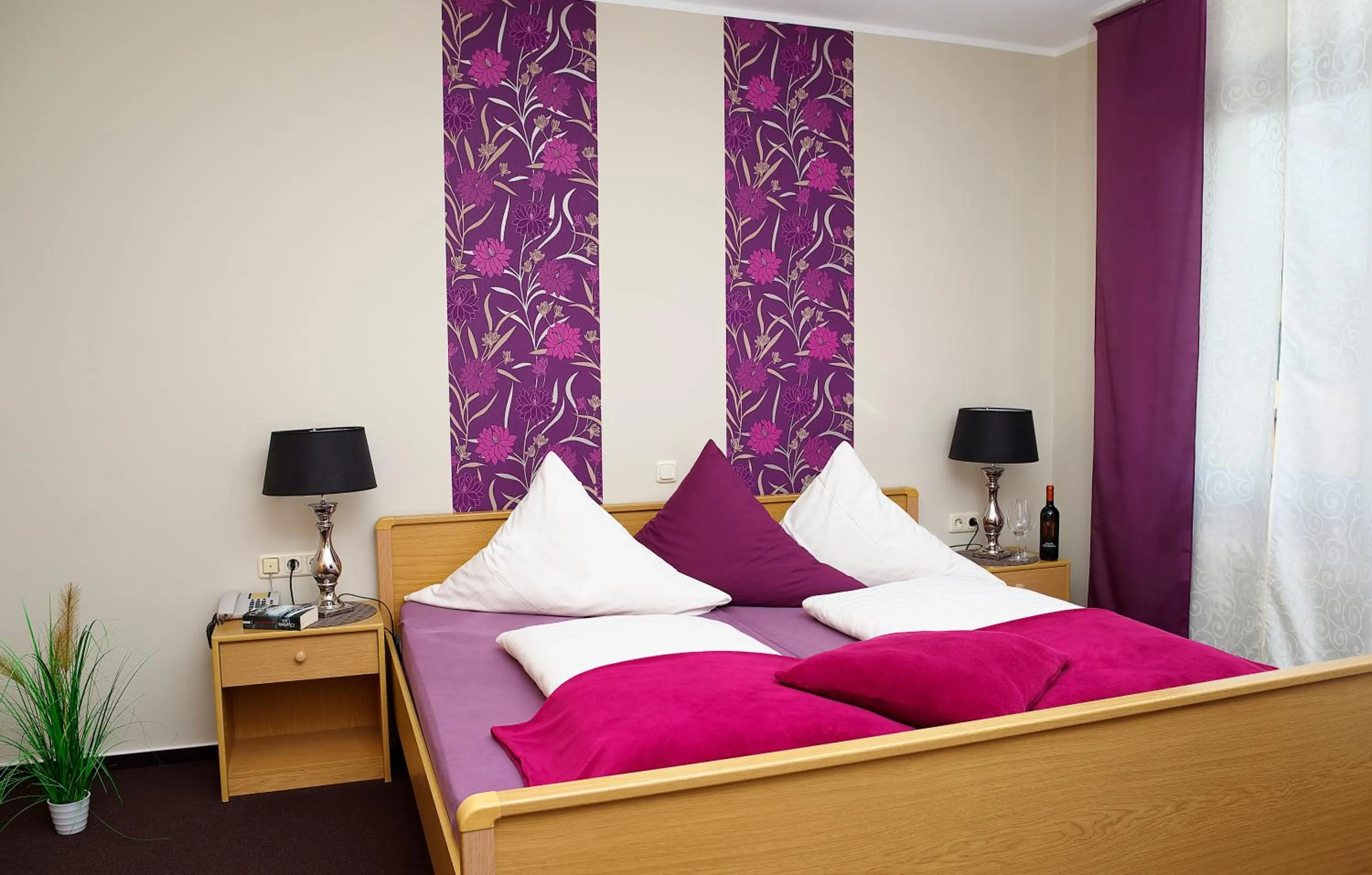 Bed in Hotel Rosenflora