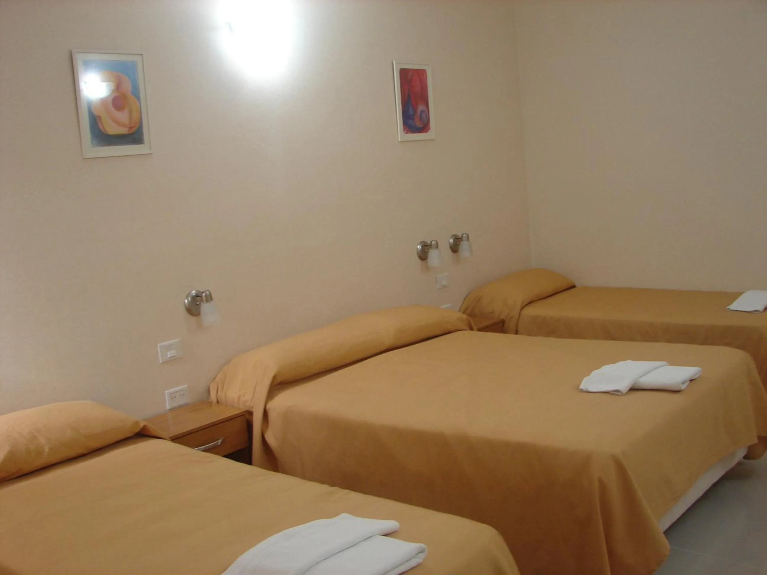 Photo of the whole room in Cheltum Hotel