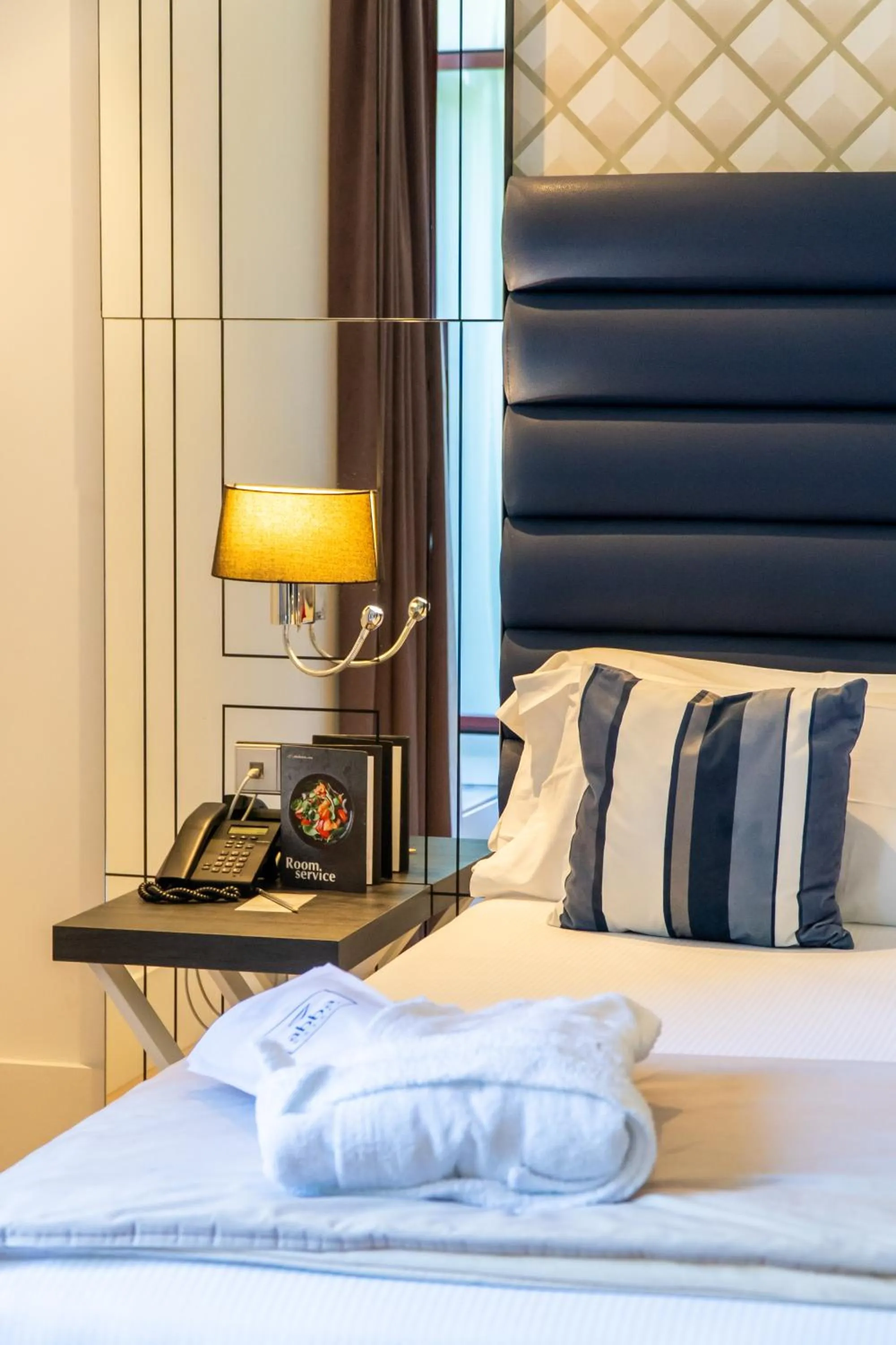 Bedroom, Bed in Abba San Sebastián Hotel