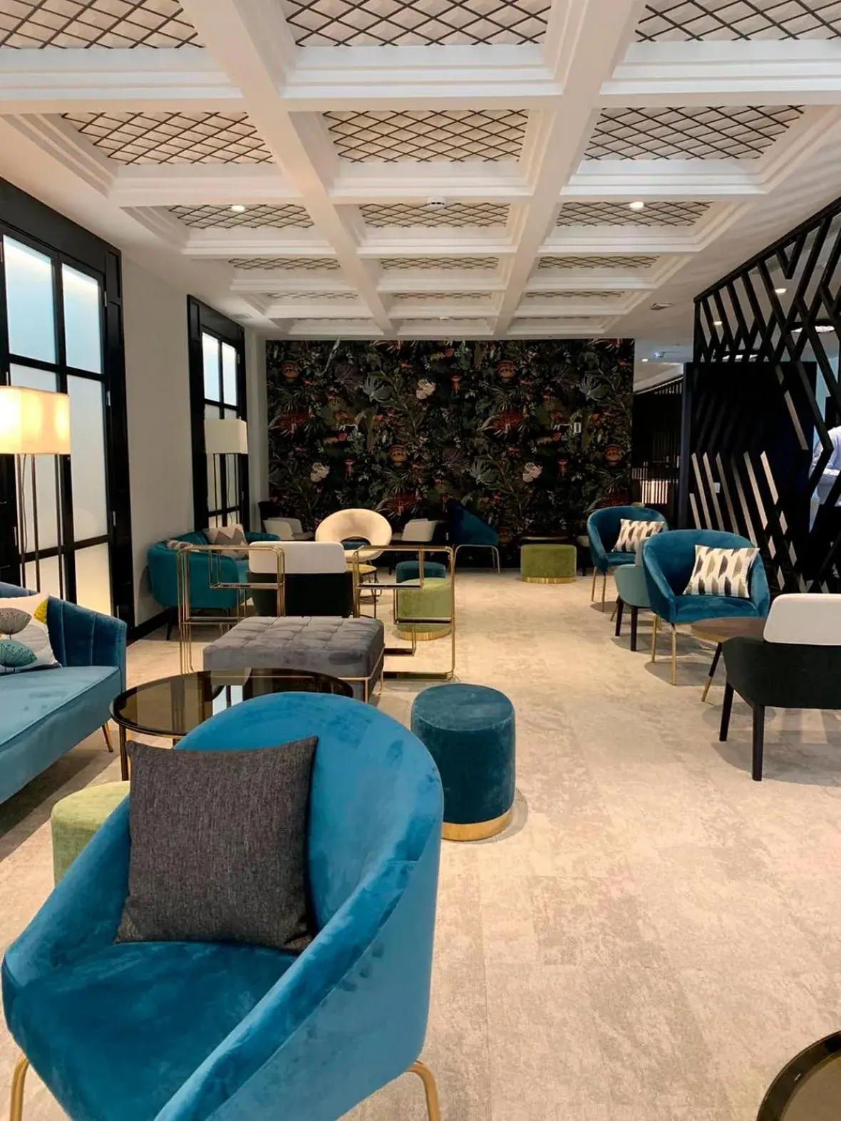 Lounge or bar in Abba San Sebastián Hotel Lounge or bar in Abba San Sebastián Hotel