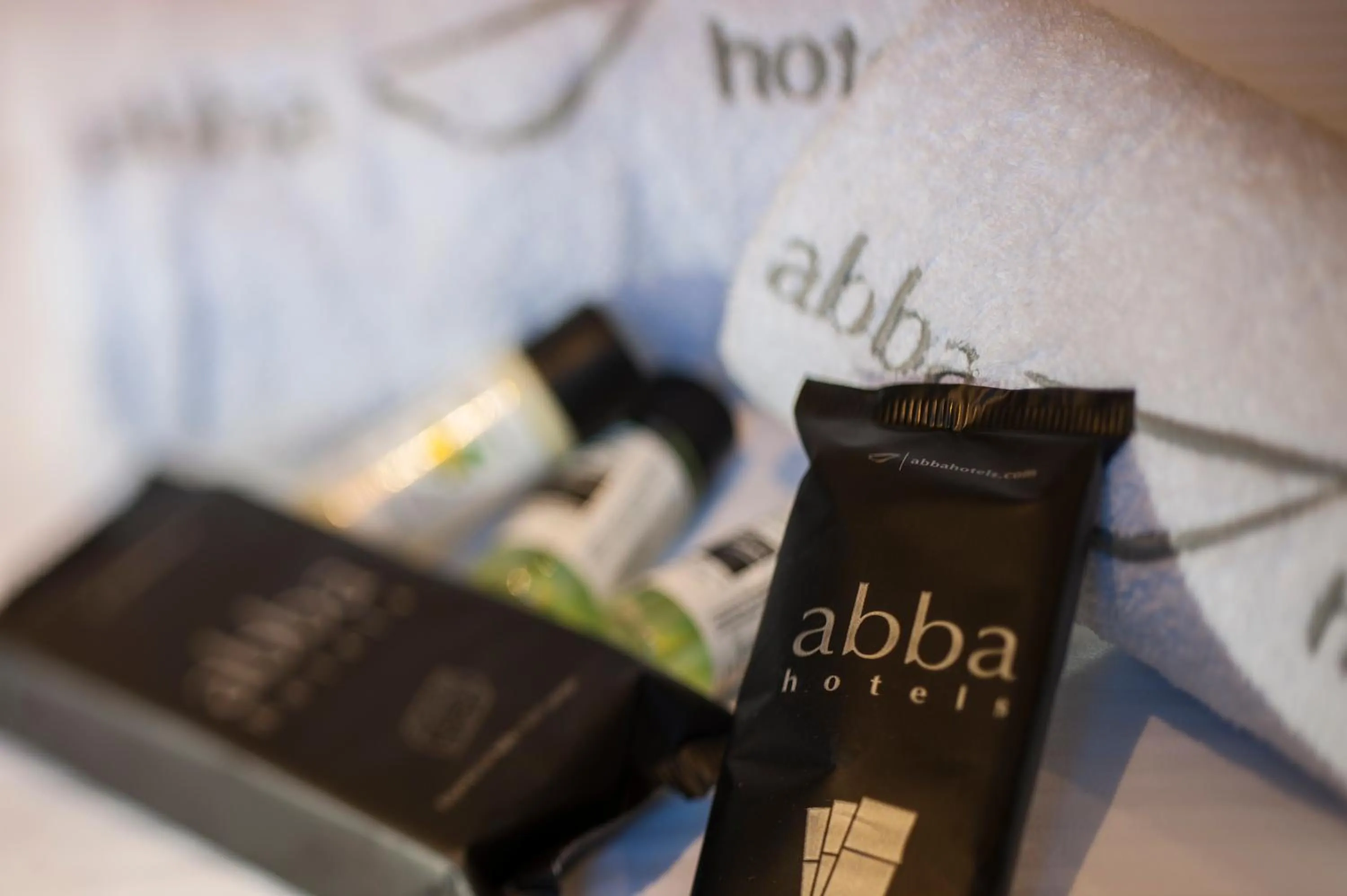 towels in Abba San Sebastián Hotel