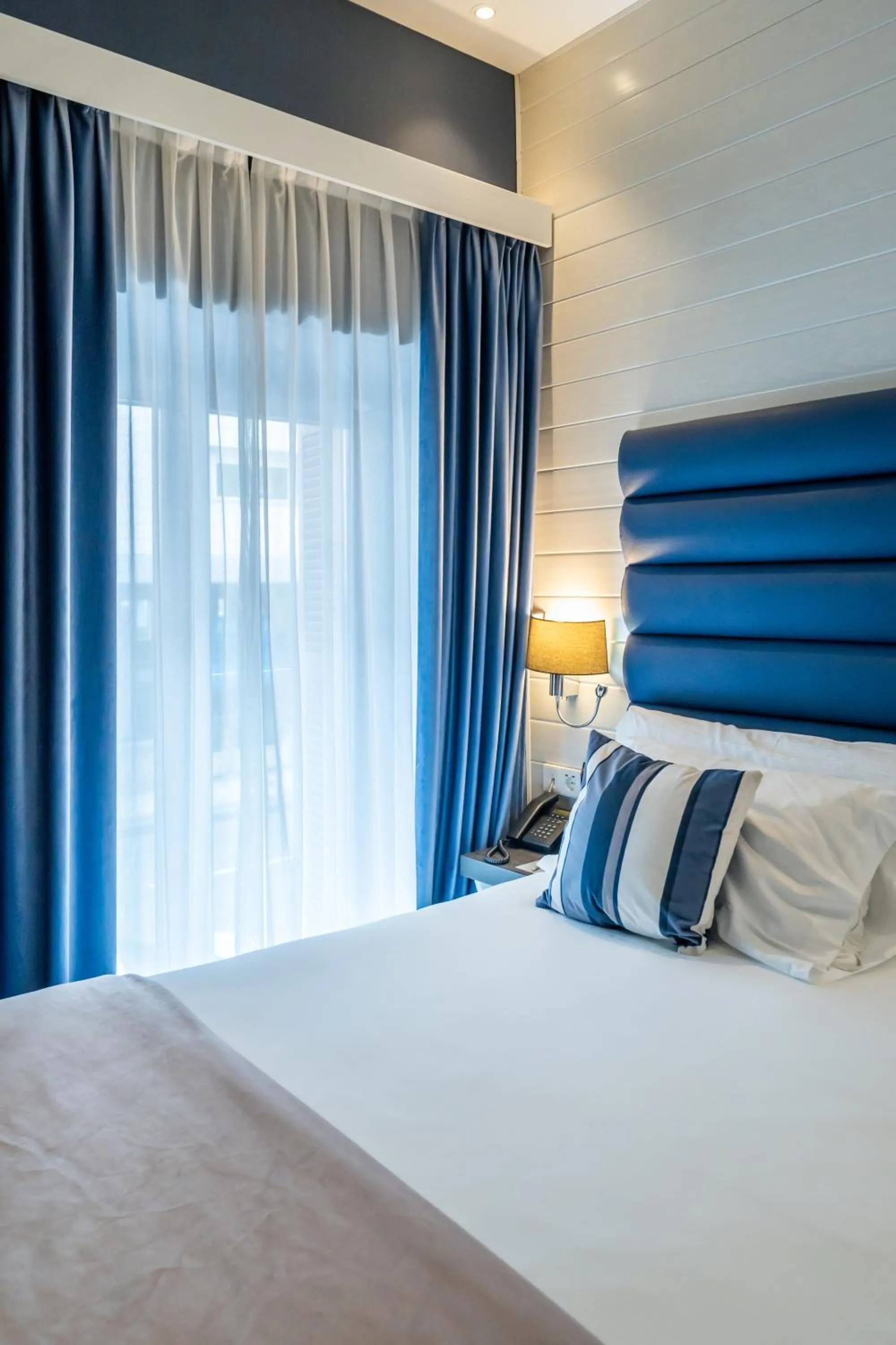 Bedroom, Bed in Abba San Sebastián Hotel