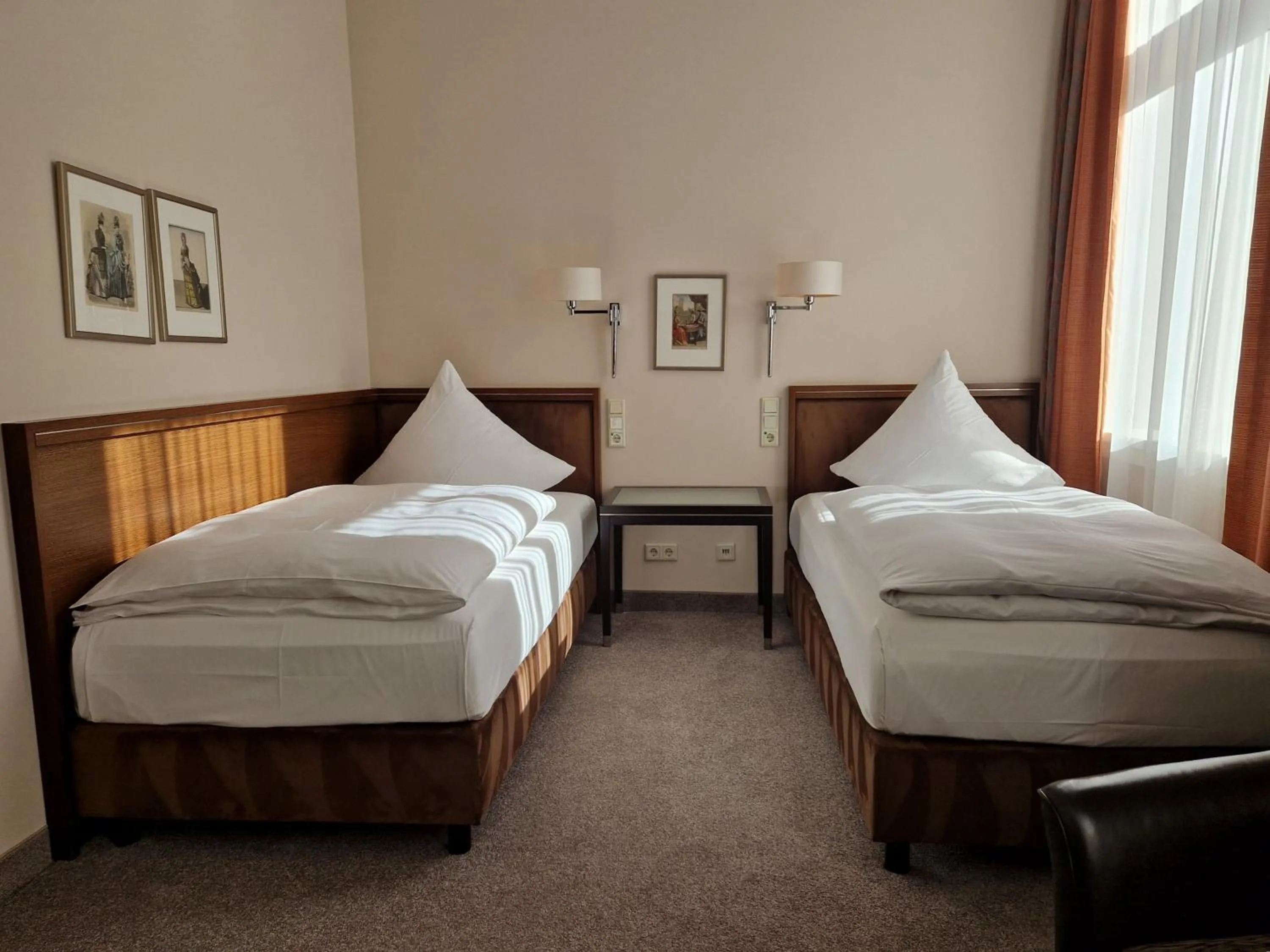 Bed in Kastens Hotel Luisenhof