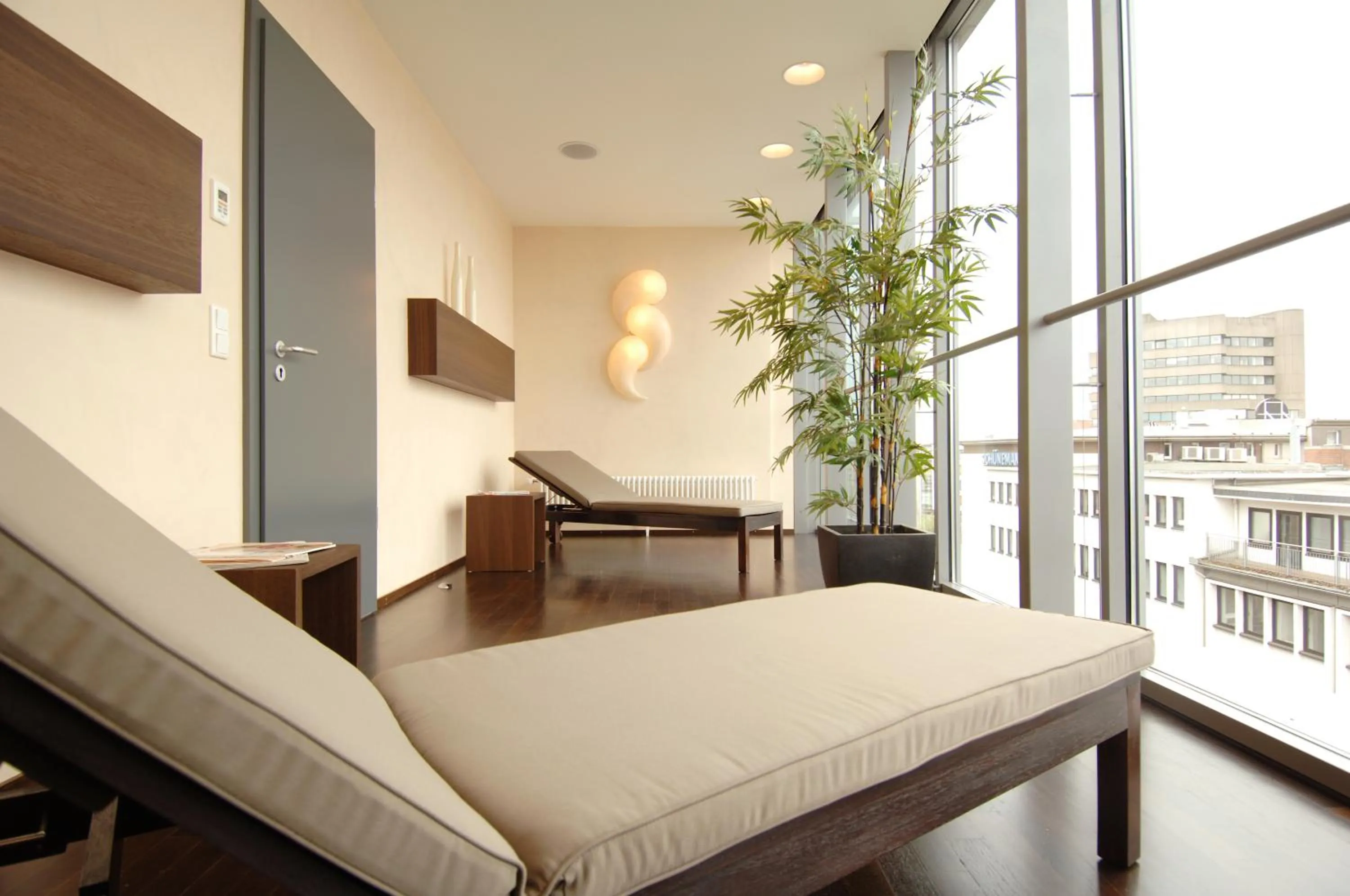 Sauna, Bed in Kastens Hotel Luisenhof