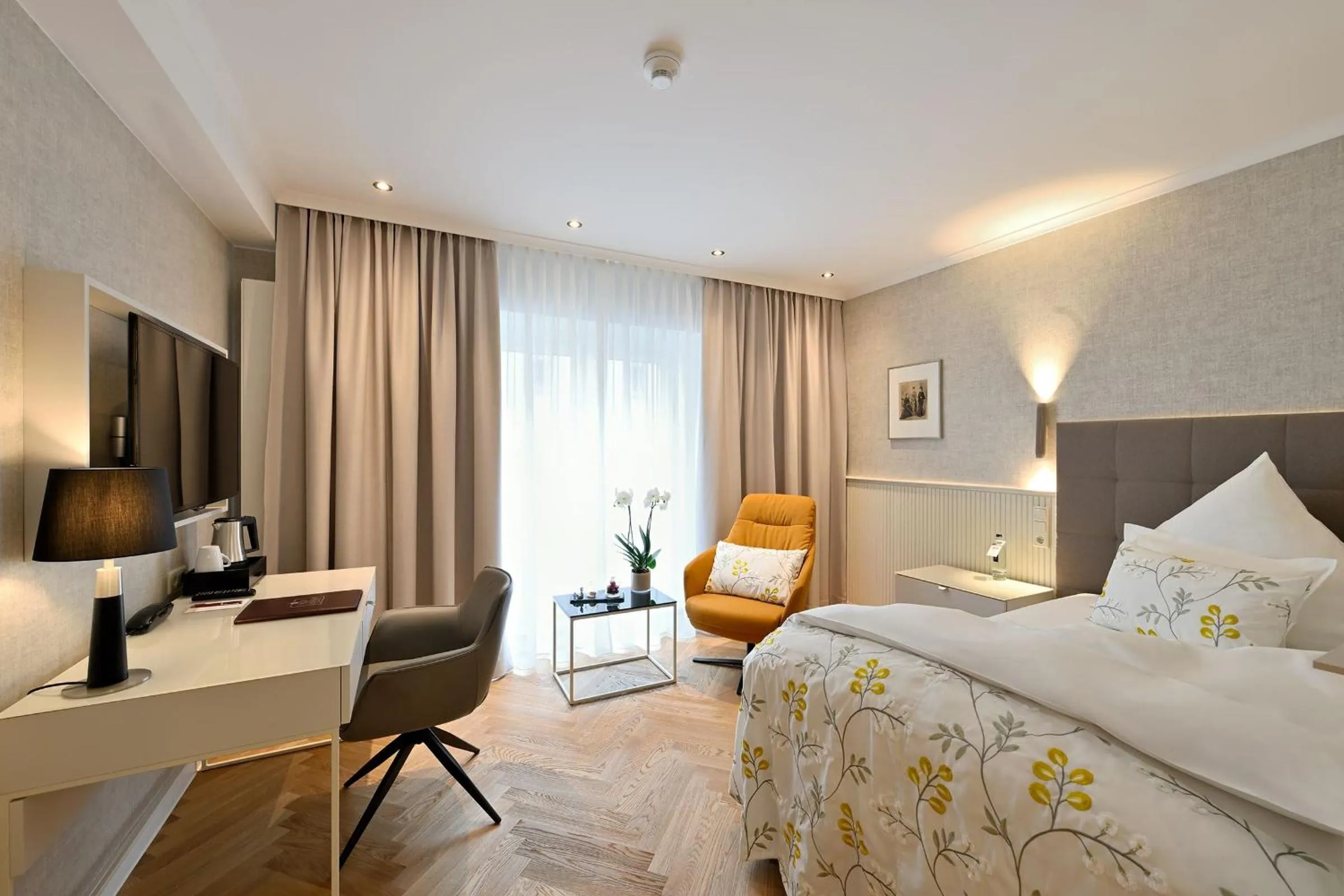 Bed in Kastens Hotel Luisenhof