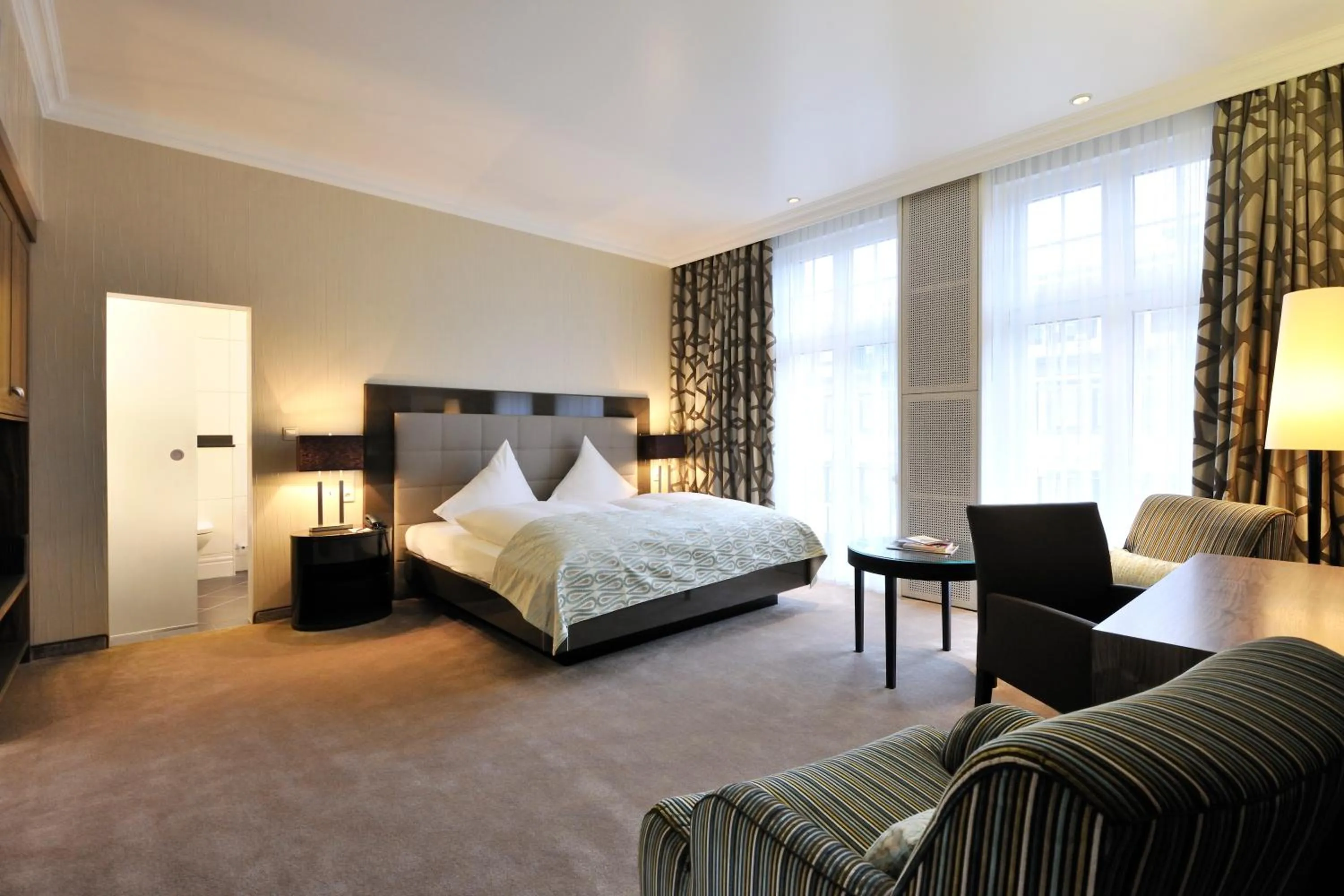 Bed in Kastens Hotel Luisenhof