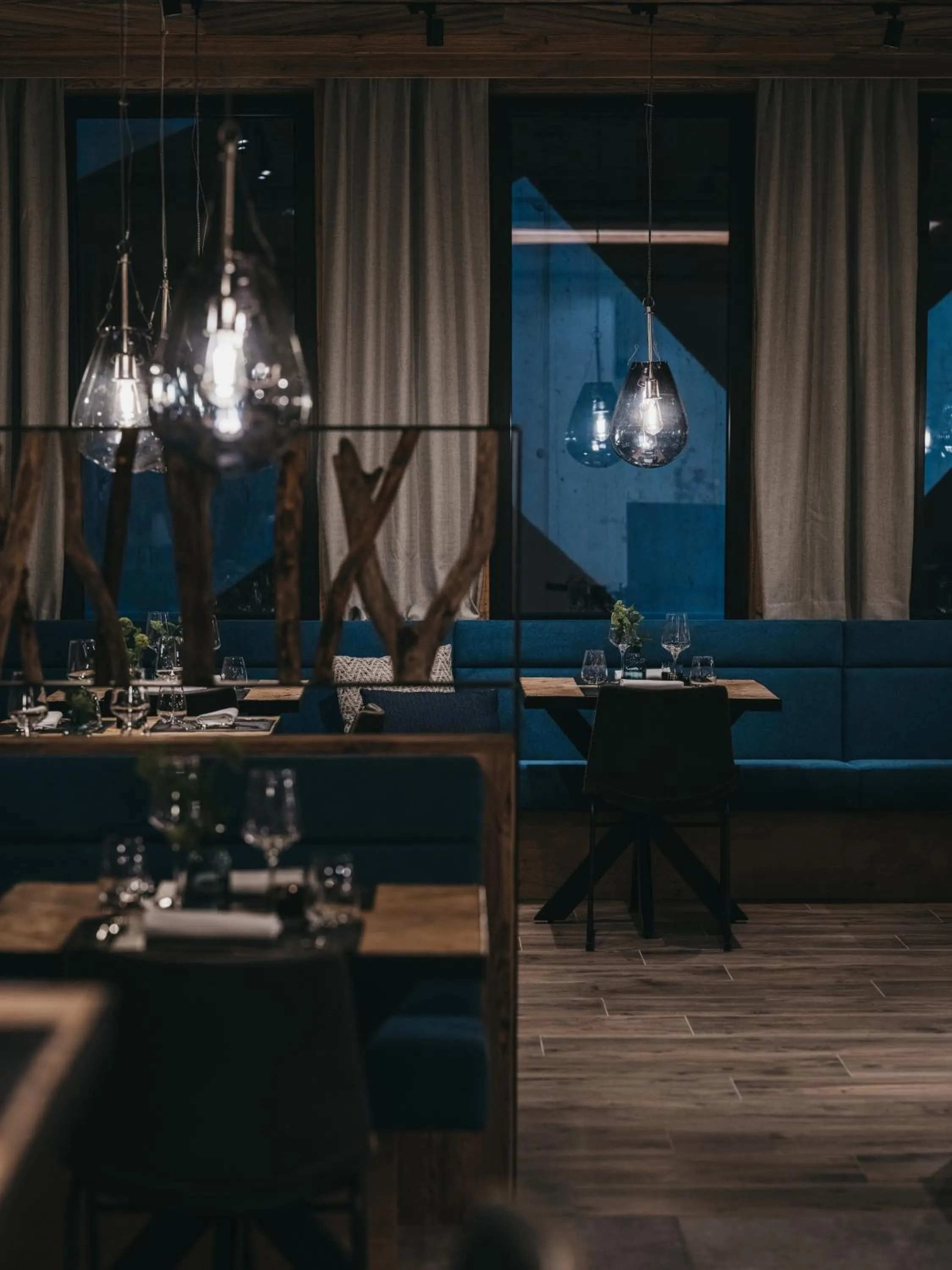 Restaurant/places to eat in VAYA Ladis