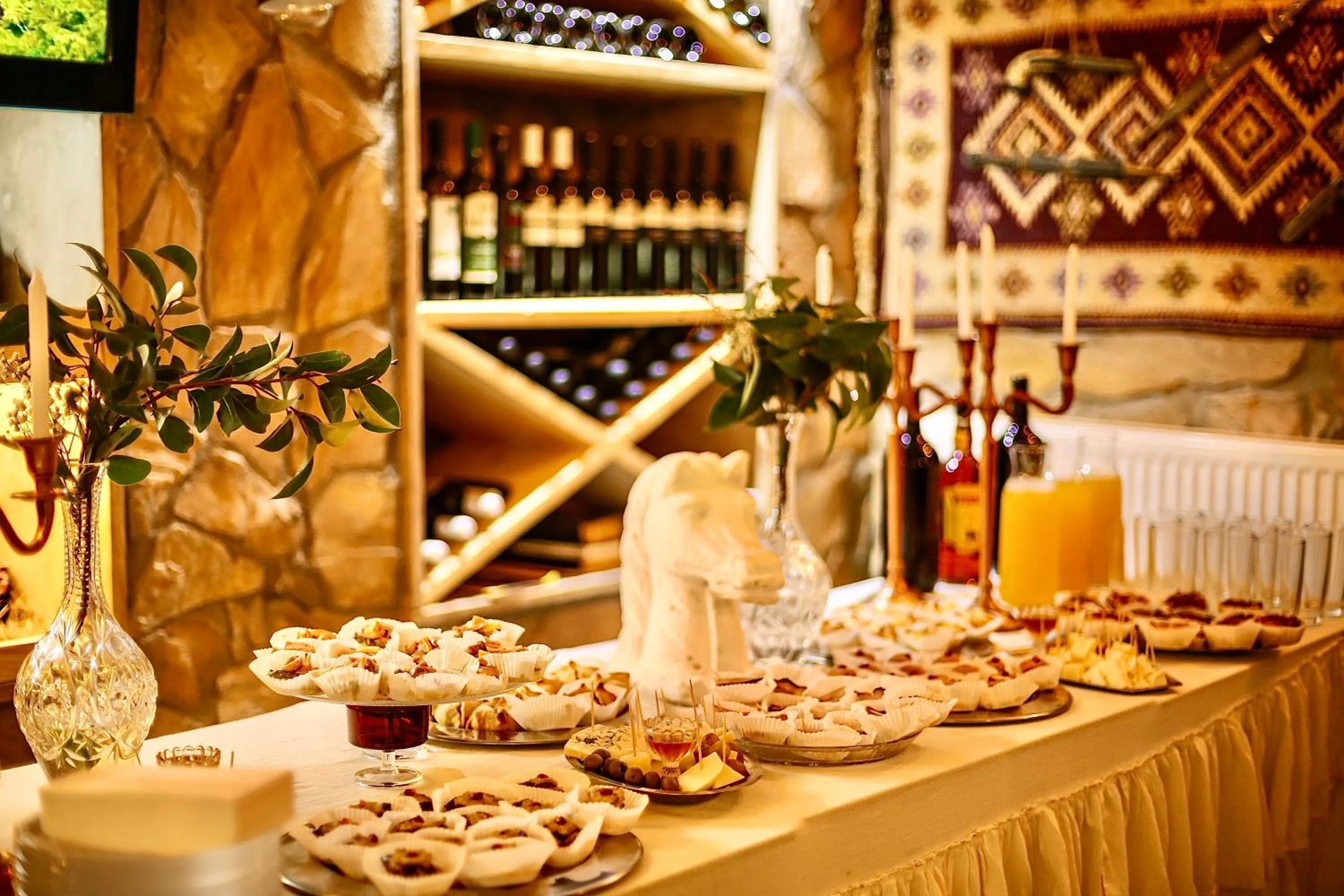 Breakfast in Hotel History