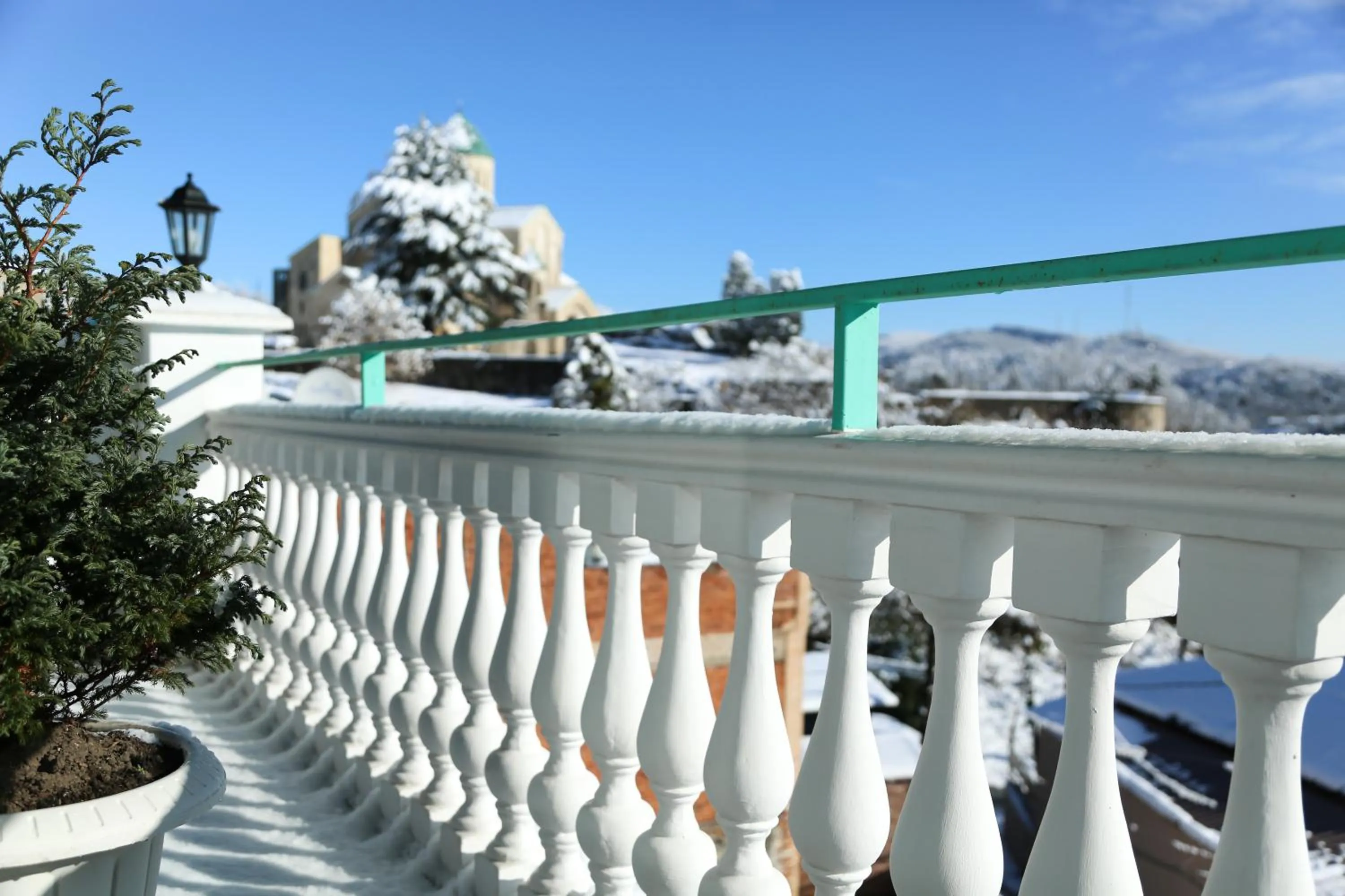 Bird's eye view in Hotel History