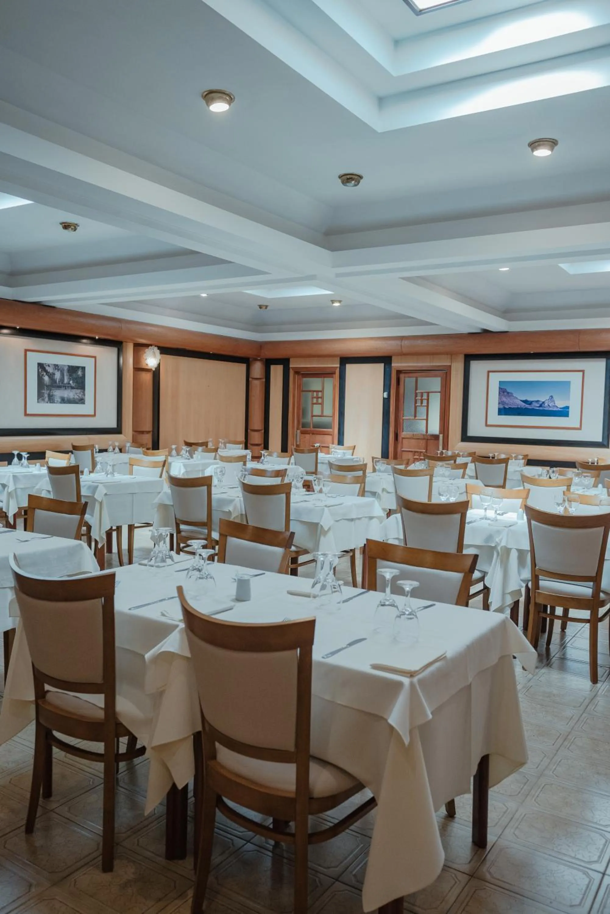 Restaurant/places to eat in Hotel Libertador