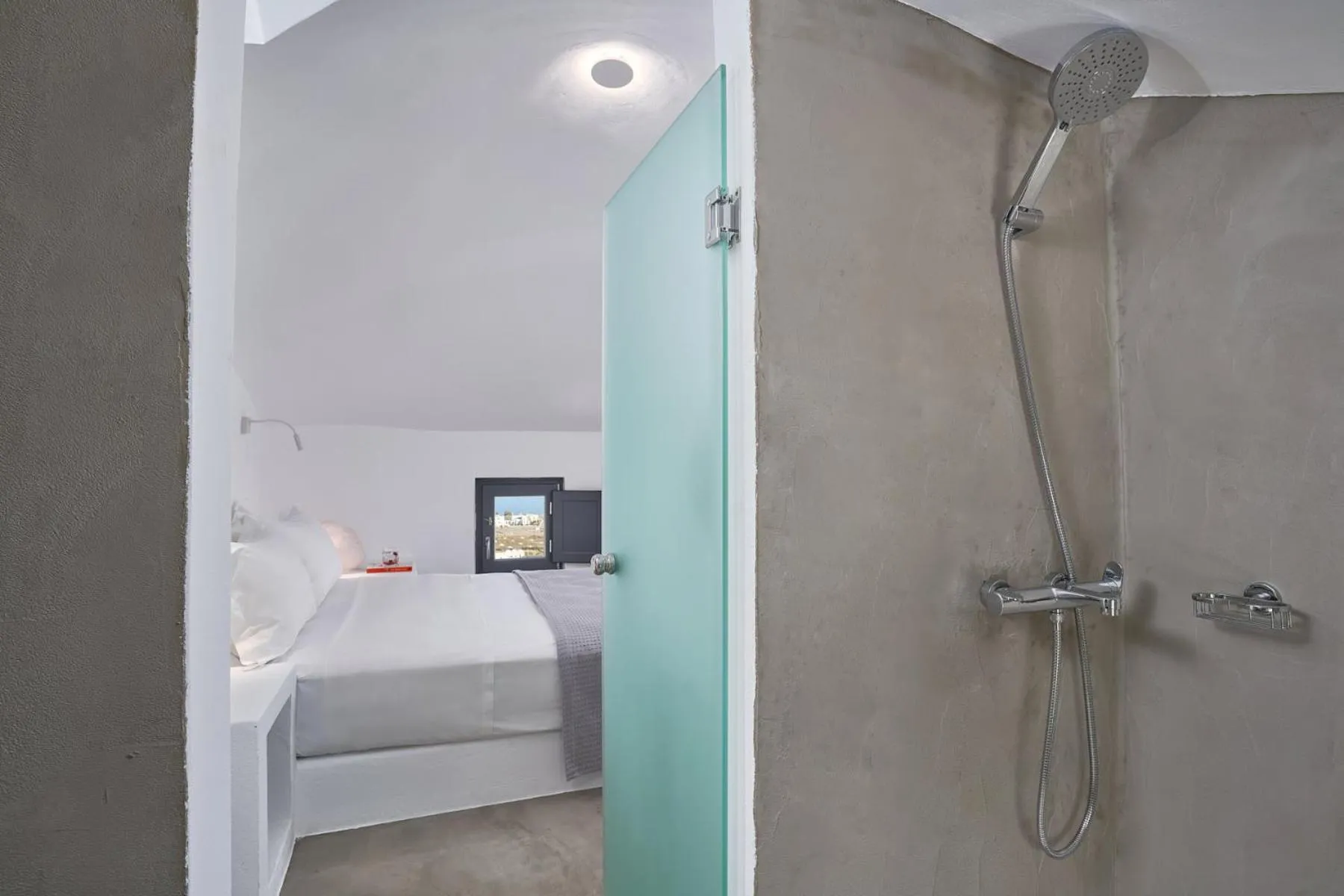 Shower, Bed in Topos Exclusive Santorini