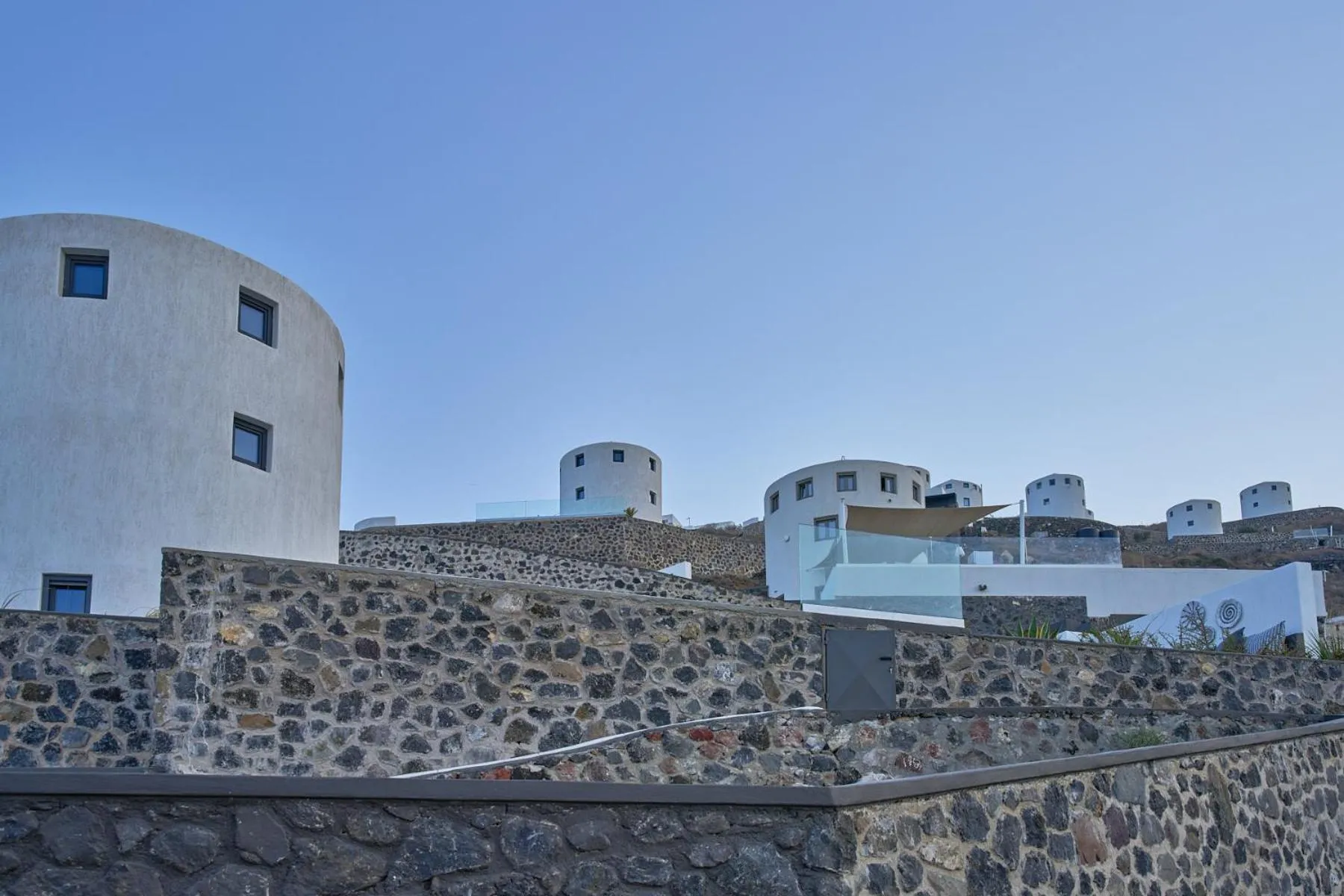 Property building in Topos Exclusive Santorini
