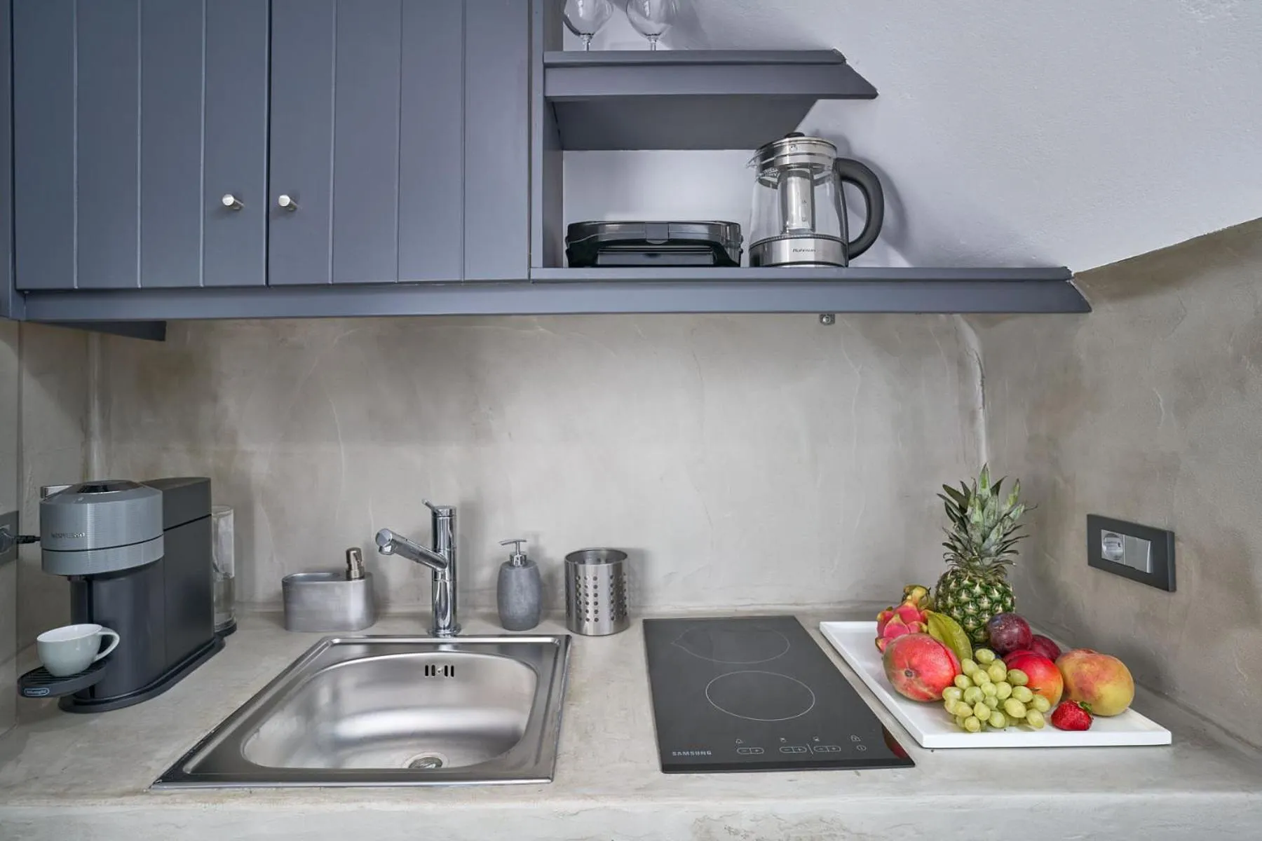 Coffee/tea facilities in Topos Exclusive Santorini