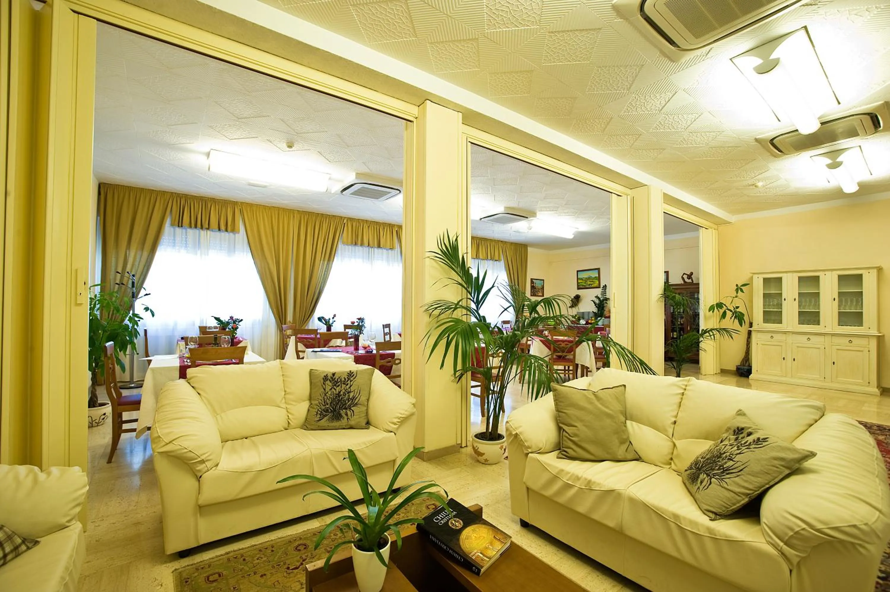 Lobby or reception in Villa Hotel Del Sole