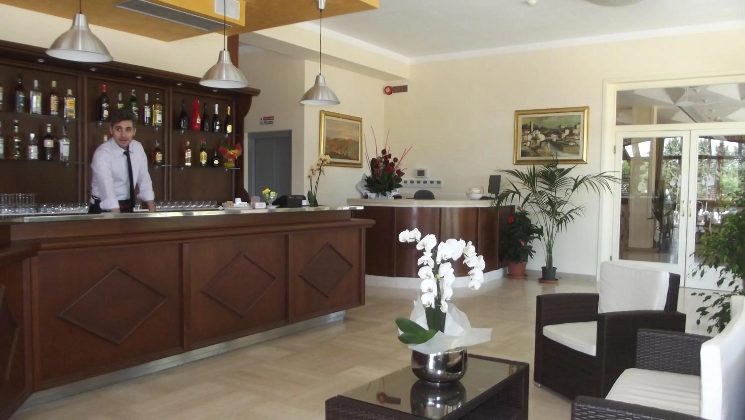 Staff in Villa Hotel Del Sole