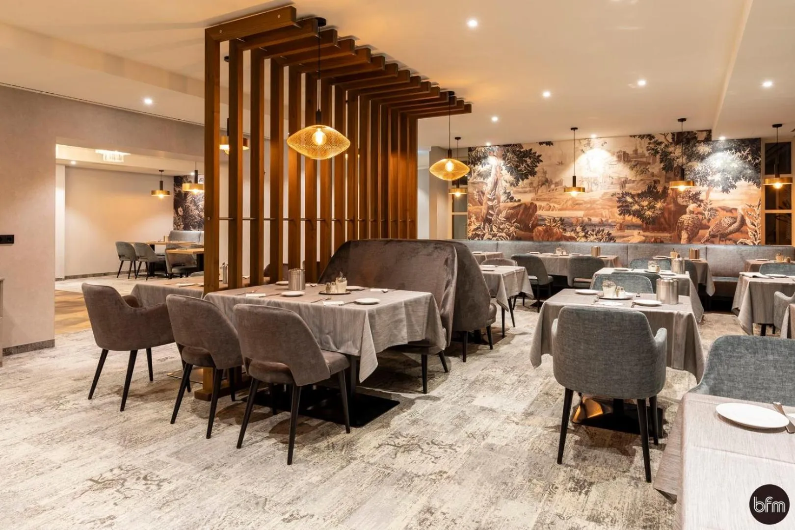 Breakfast in Dom-Hotel