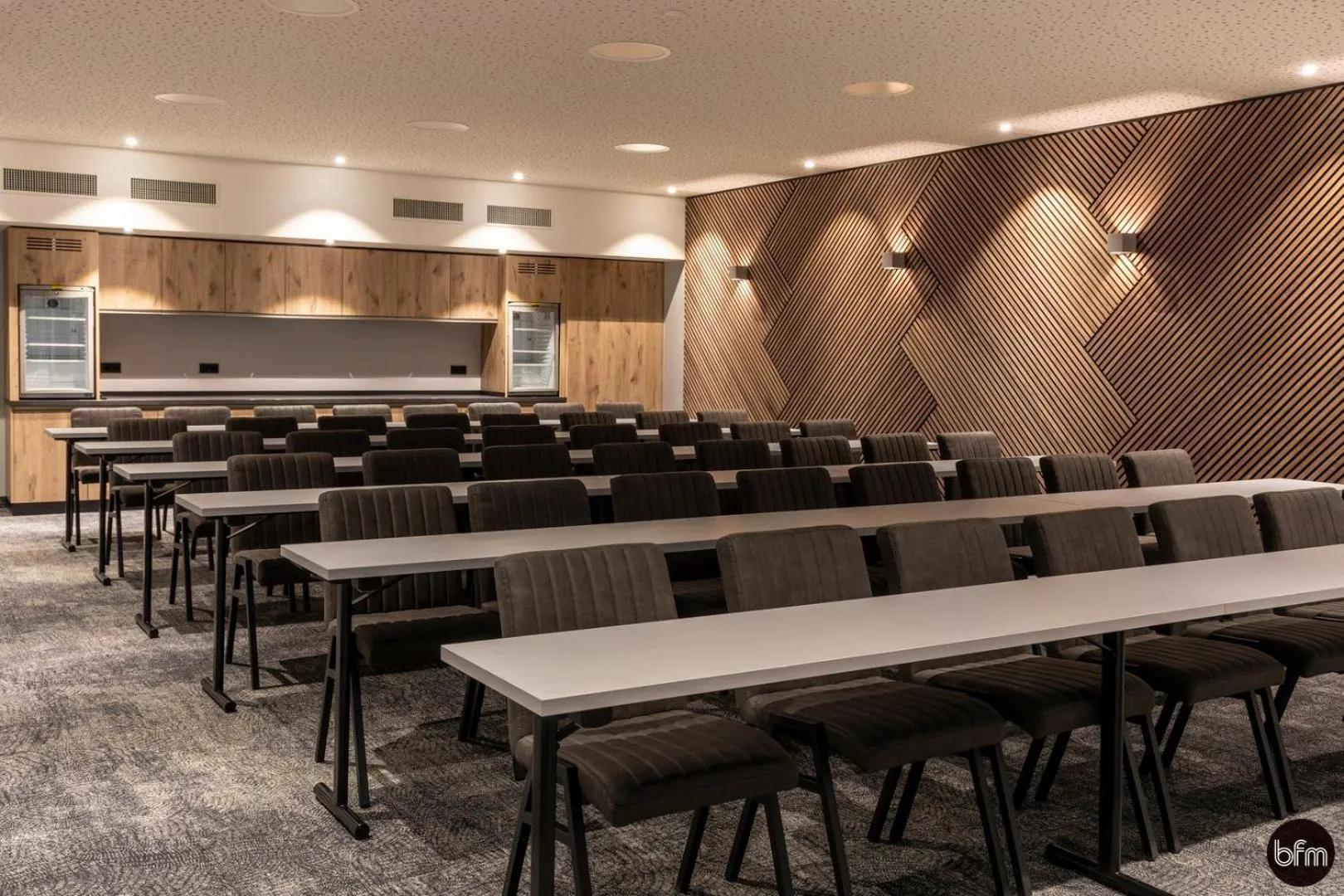 Business facilities in Dom-Hotel