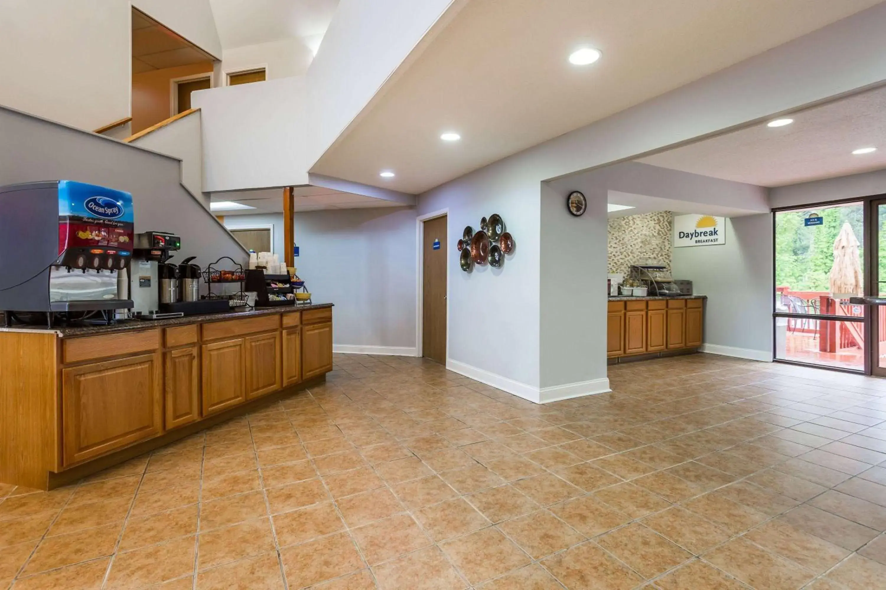 Restaurant/places to eat in Days Inn by Wyndham Chincoteague Island Restaurant/places to eat in Days Inn by Wyndham Chincoteague Island