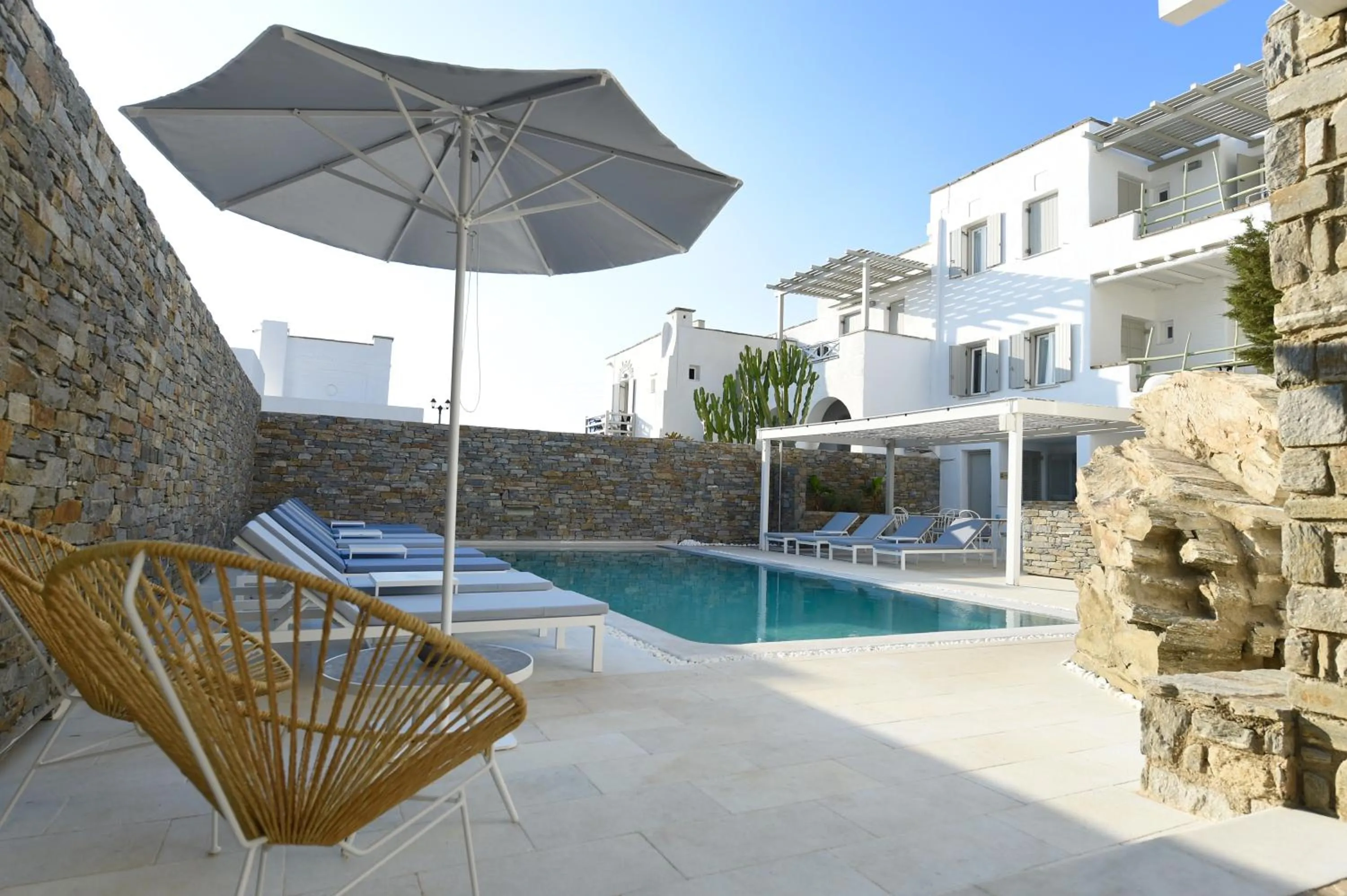 Swimming pool in Anthos Apartments