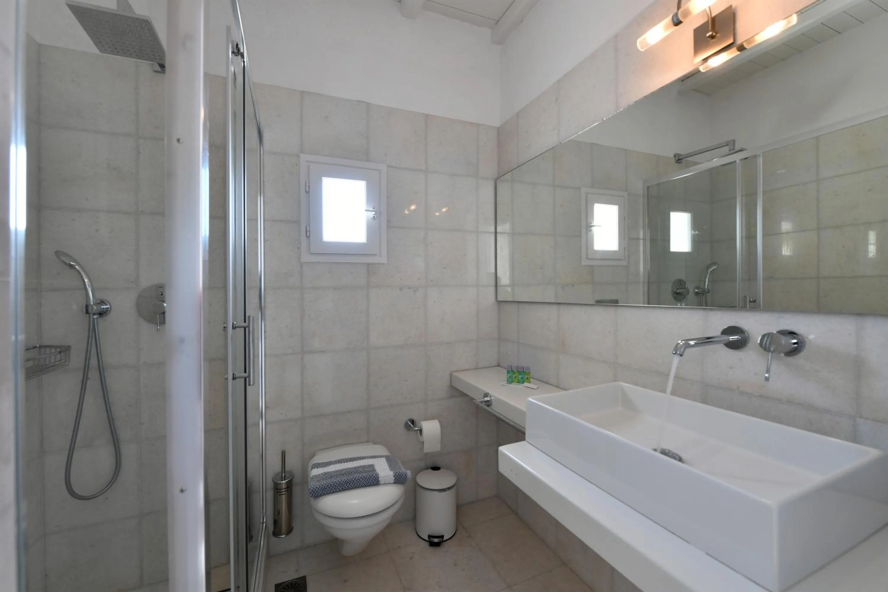 Shower in Anthos Apartments