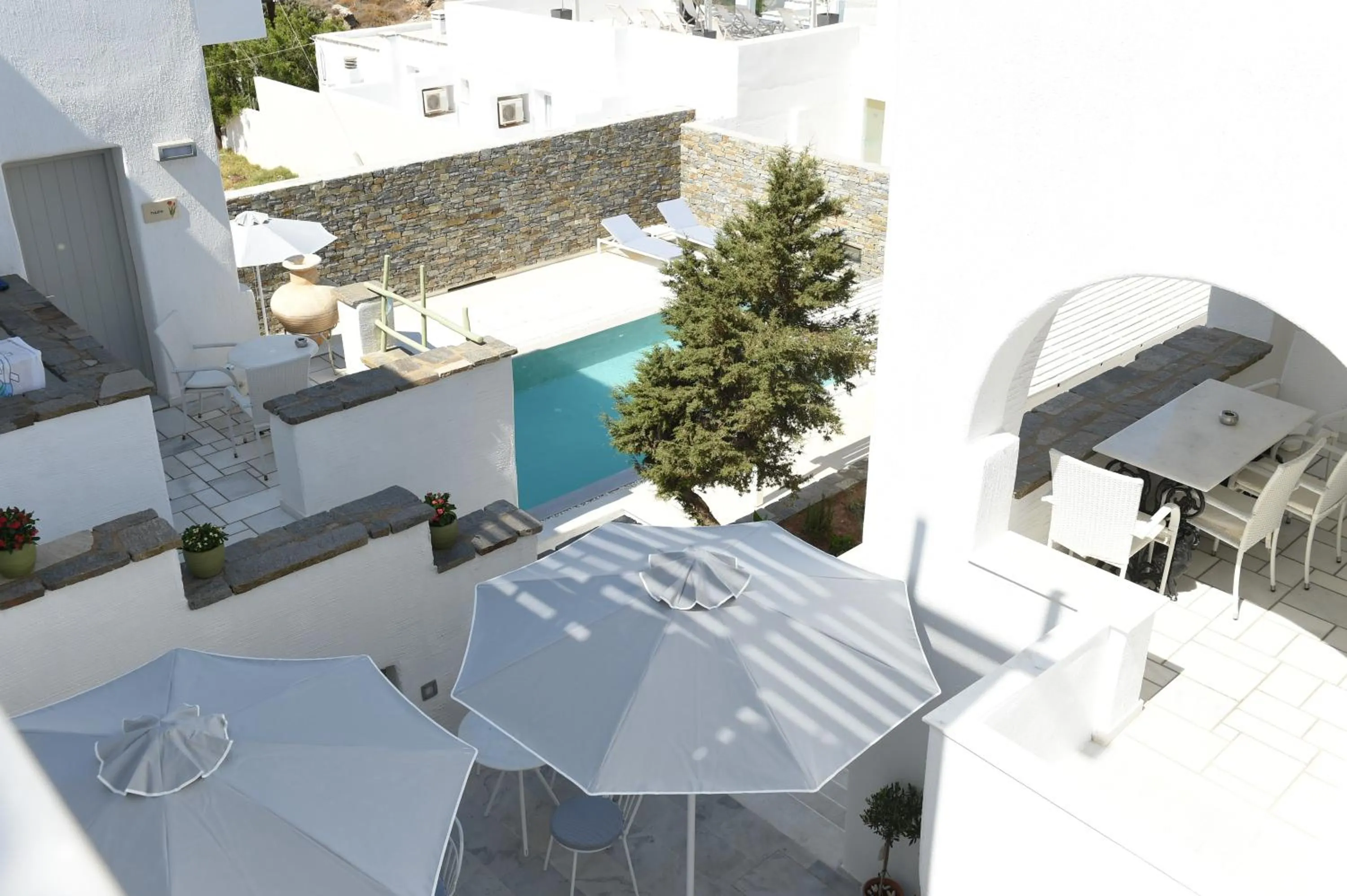 Facade/entrance in Anthos Apartments