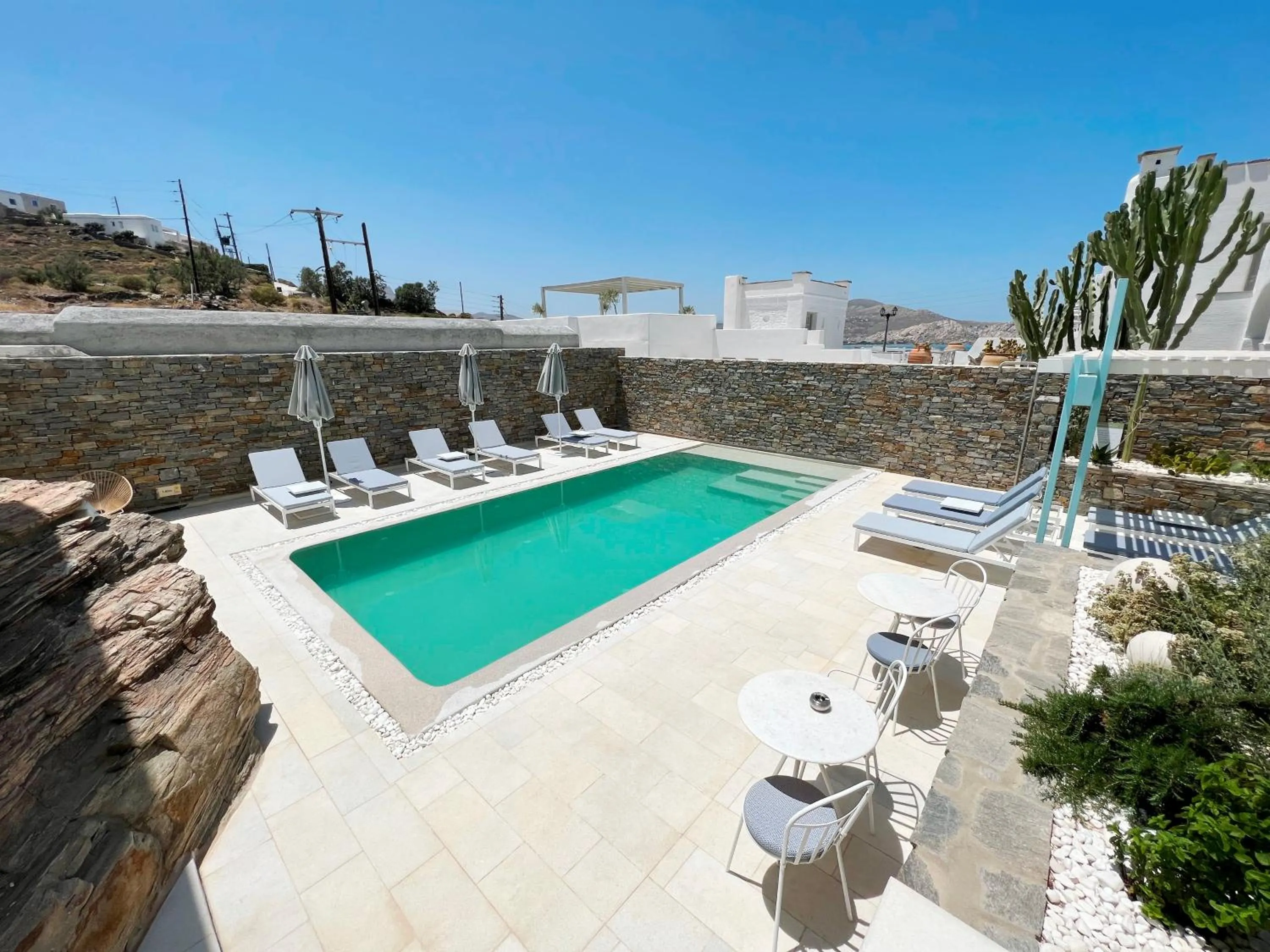 Swimming pool in Anthos Apartments