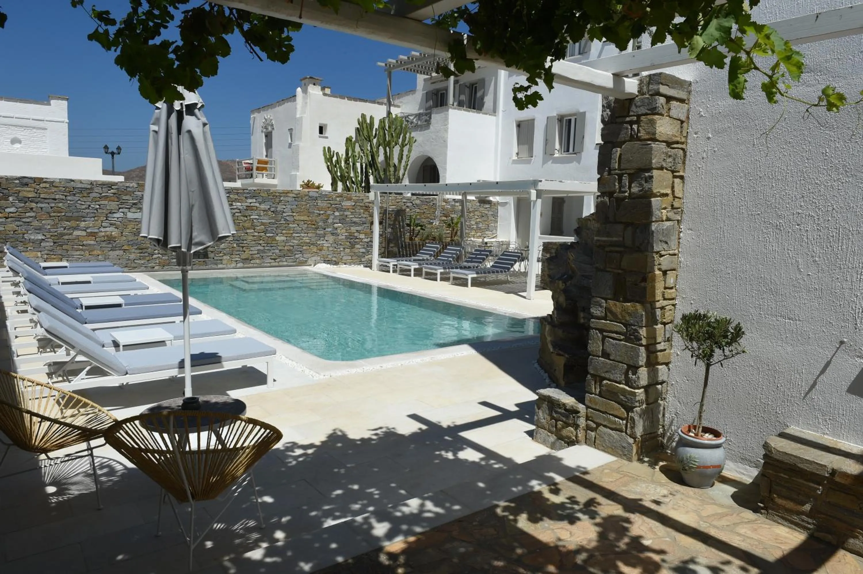 Swimming pool in Anthos Apartments