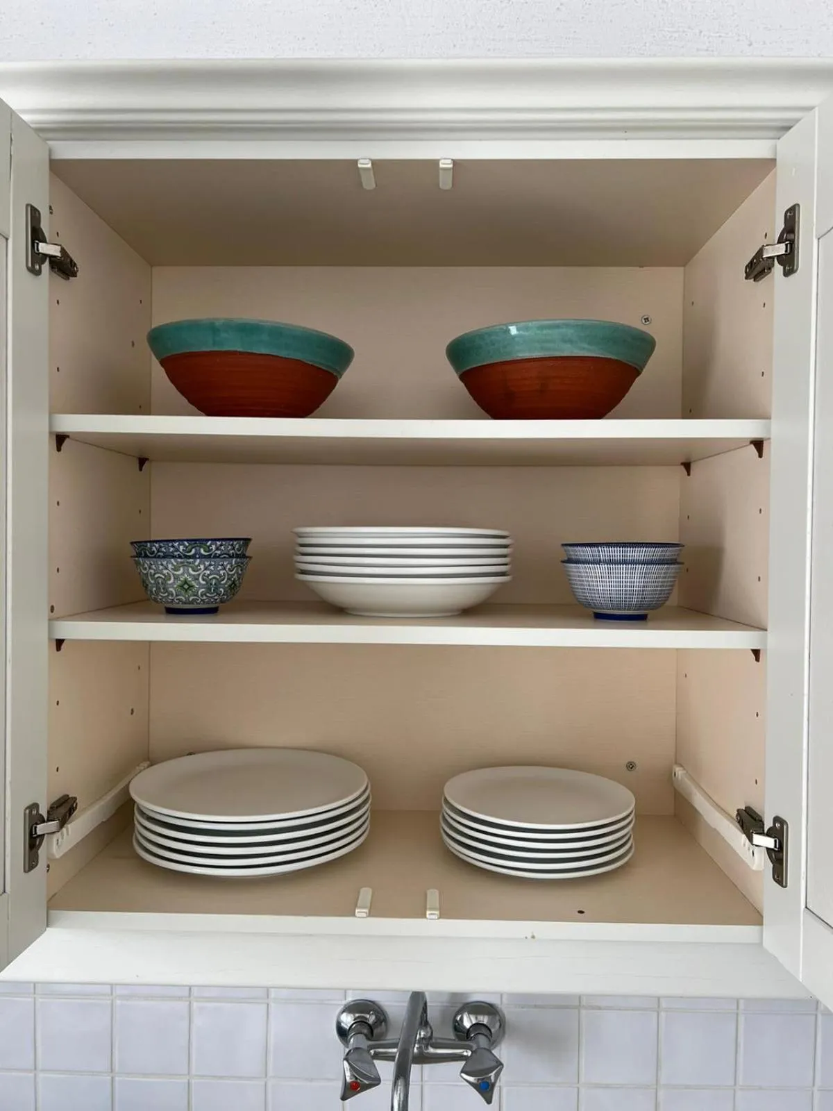 Kitchen or kitchenette in Anthos Apartments