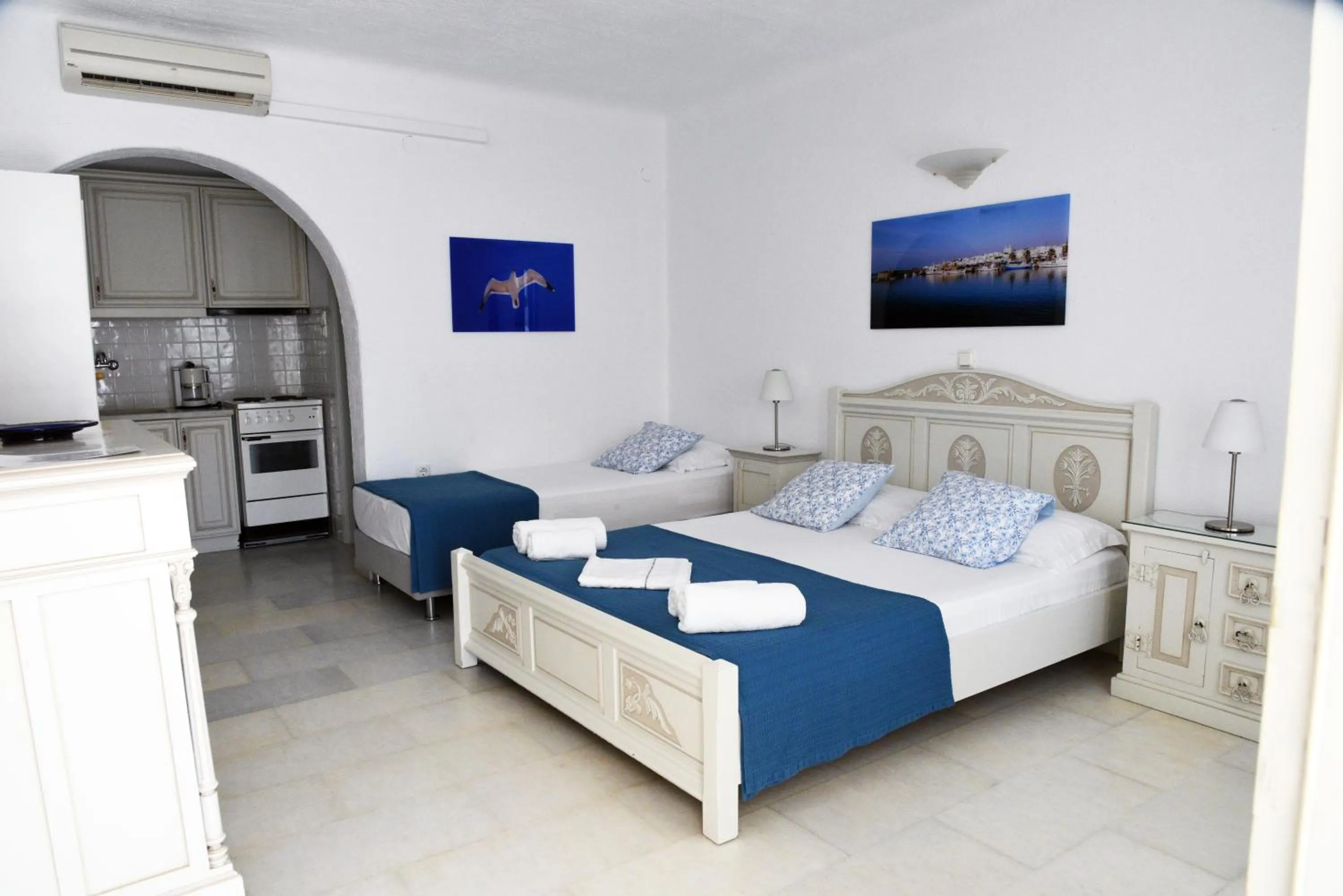 Photo of the whole room, Bed in Anthos Apartments