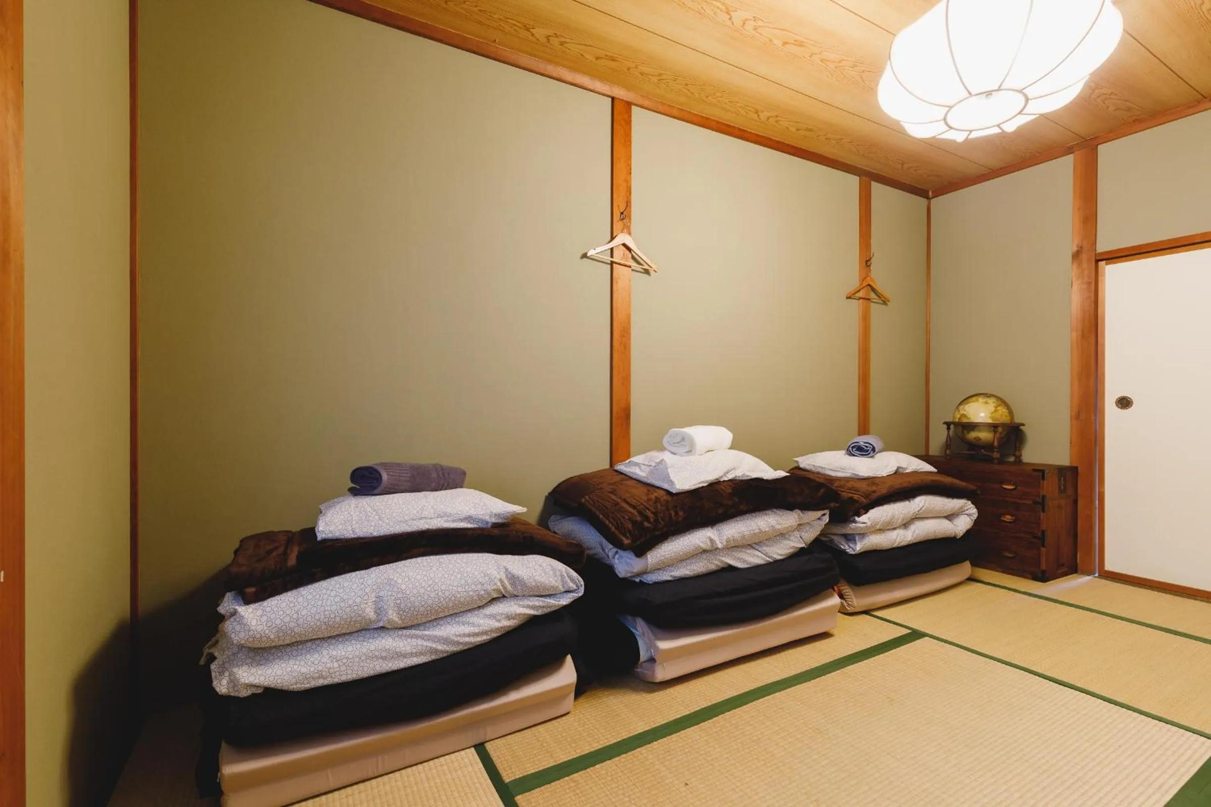 Photo of the whole room, Bed in Couch Potato Hostel