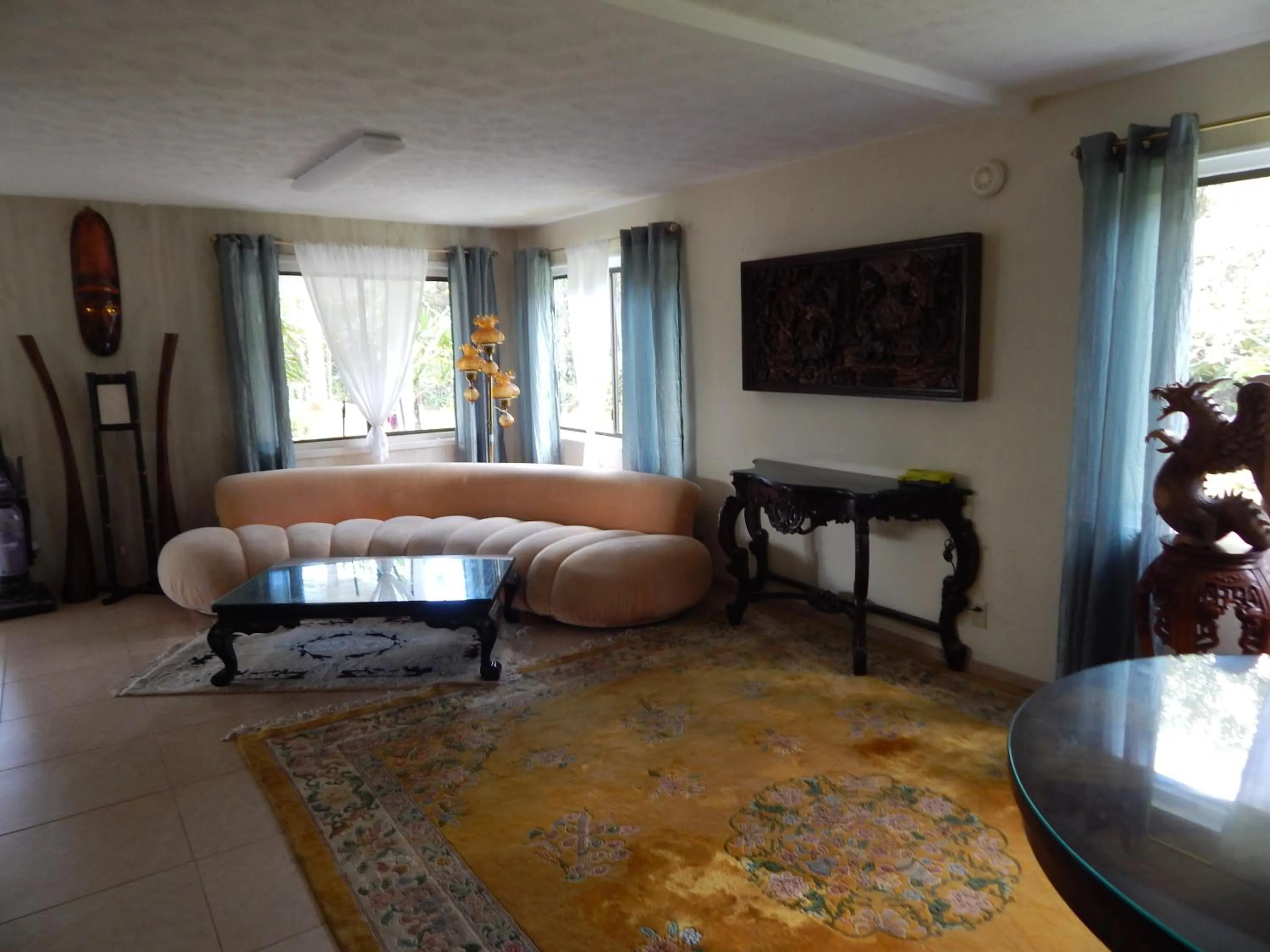 Communal lounge/ TV room in Fern Forest Getaway