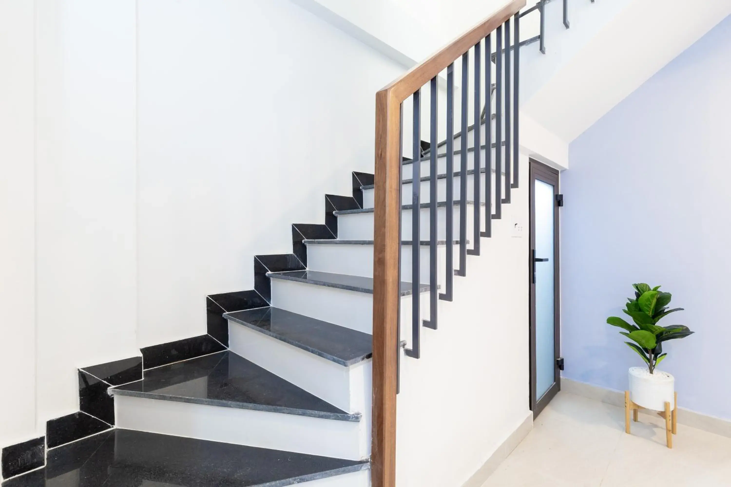 Property building in Cozrum Homes - Charming Corner Property building in Cozrum Homes - Charming Corner