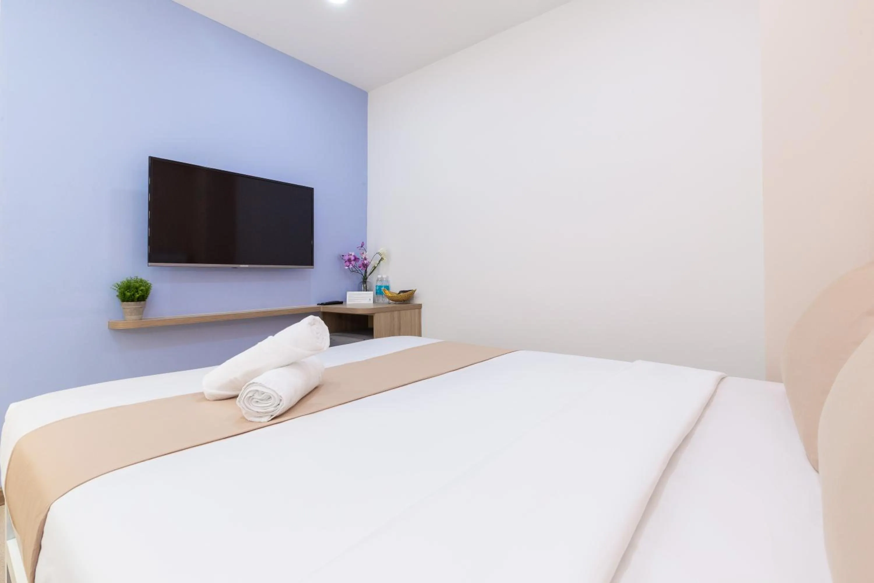 TV and multimedia, Bed in Cozrum Homes - Charming Corner