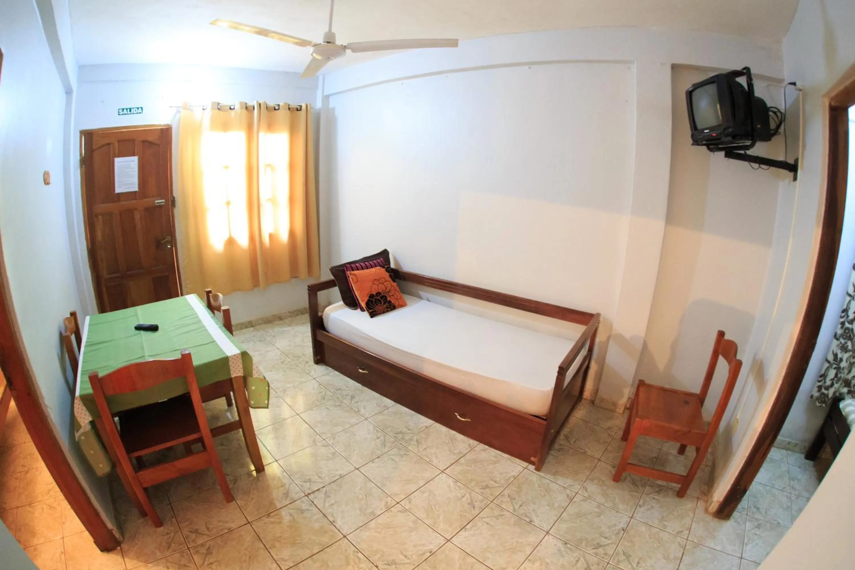 Photo of the whole room, Bed in Lo de Carmen Apart