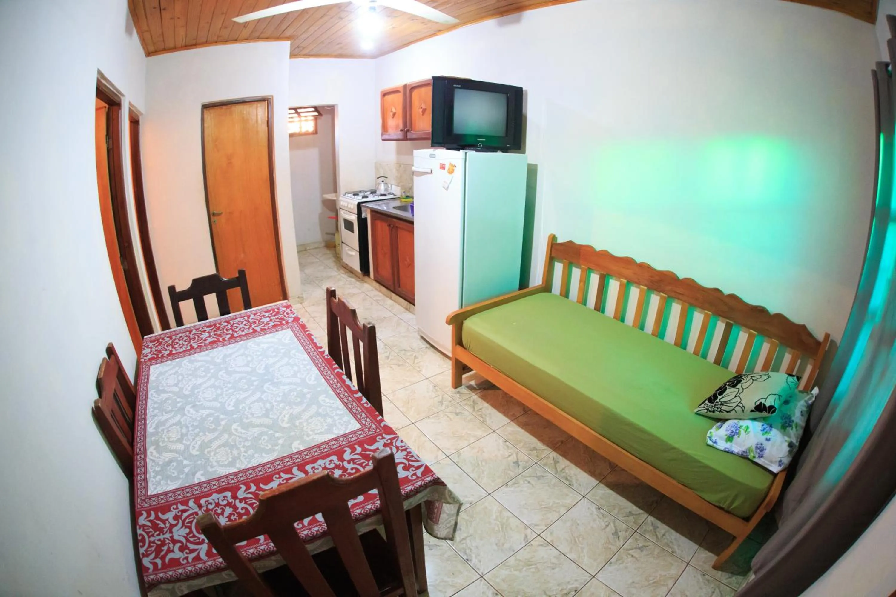 Dining area, Bed in Lo de Carmen Apart