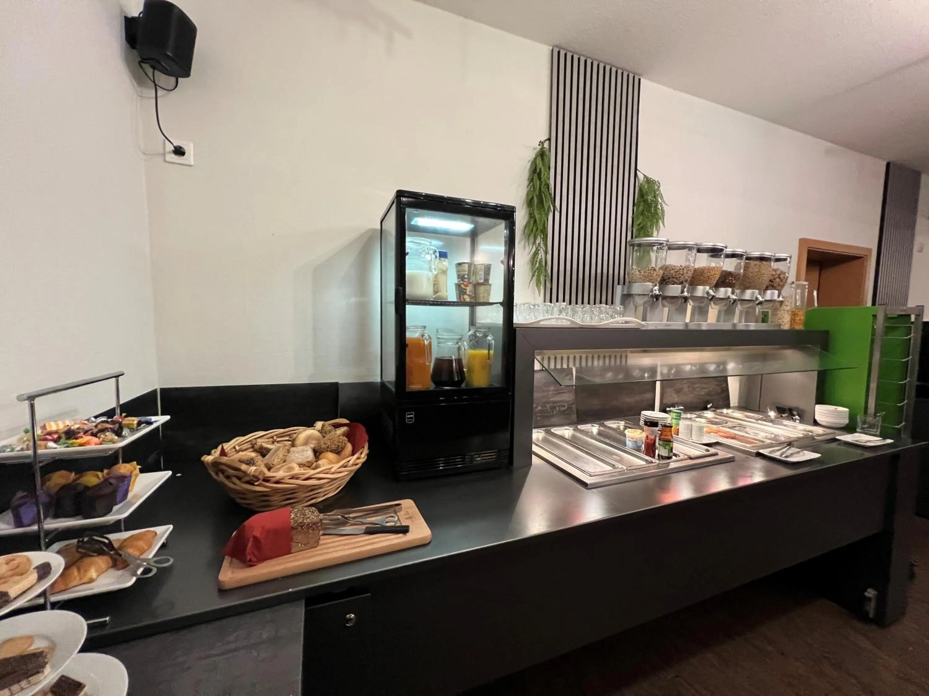 Breakfast in Globotel Hotel Garbsen