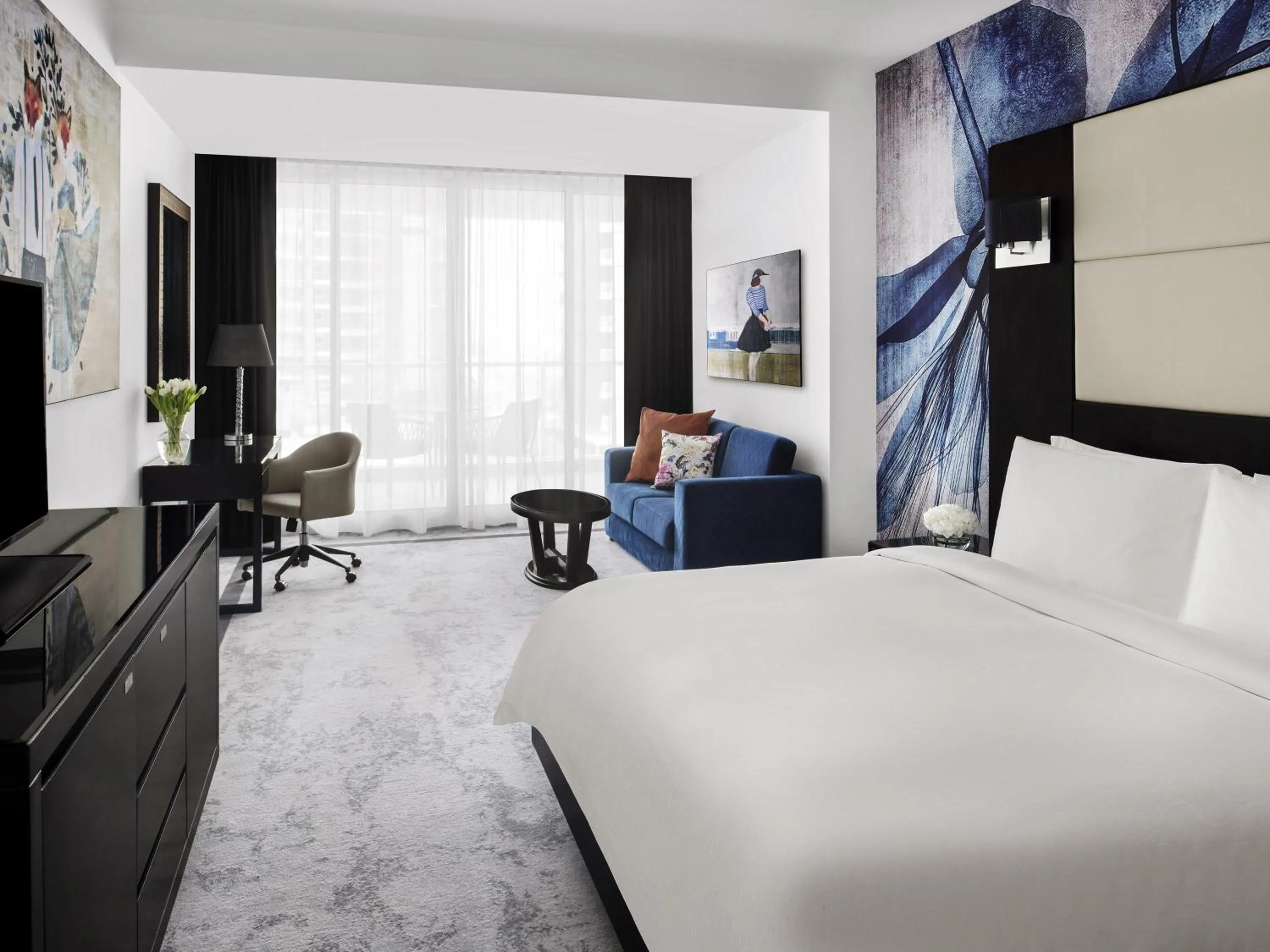 Bedroom, Bed in Mövenpick Hotel Jumeirah Lakes Towers Dubai