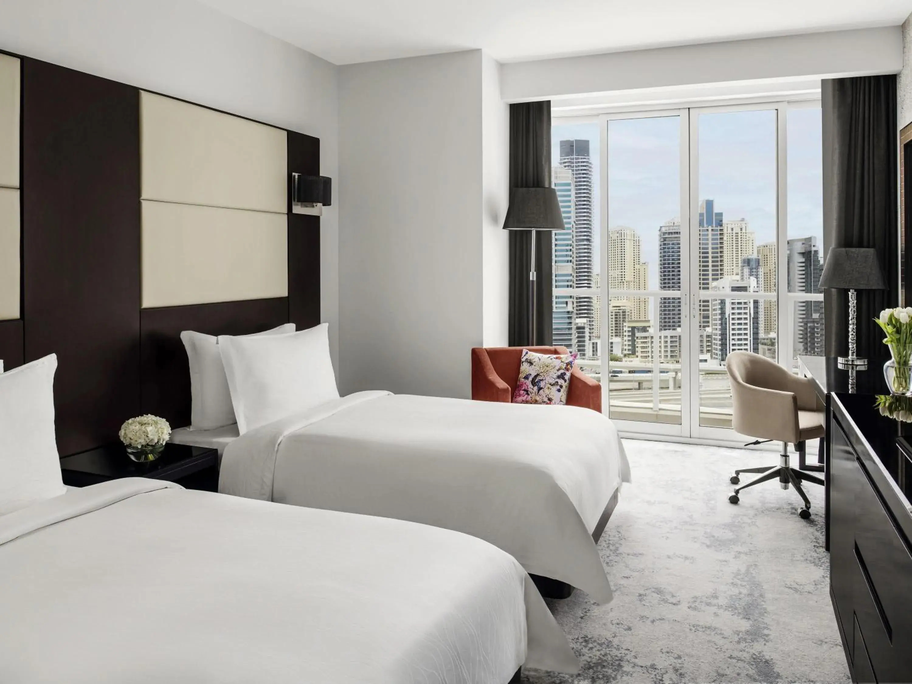 Bedroom, Bed in Mövenpick Hotel Jumeirah Lakes Towers Dubai Bedroom, Bed in Mövenpick Hotel Jumeirah Lakes Towers Dubai