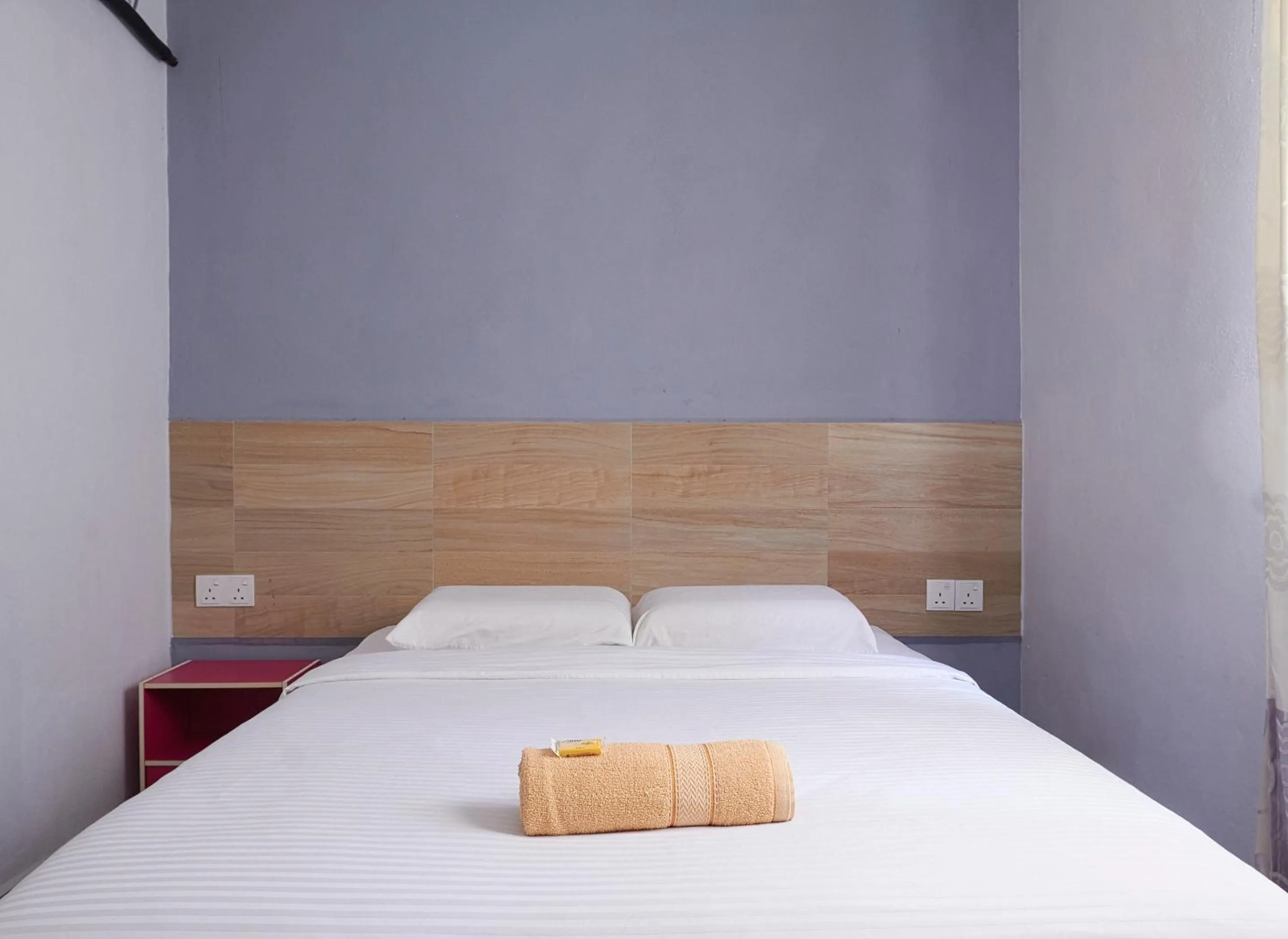 Bed in Corrie Chalet Pantai Cenang Langkawi