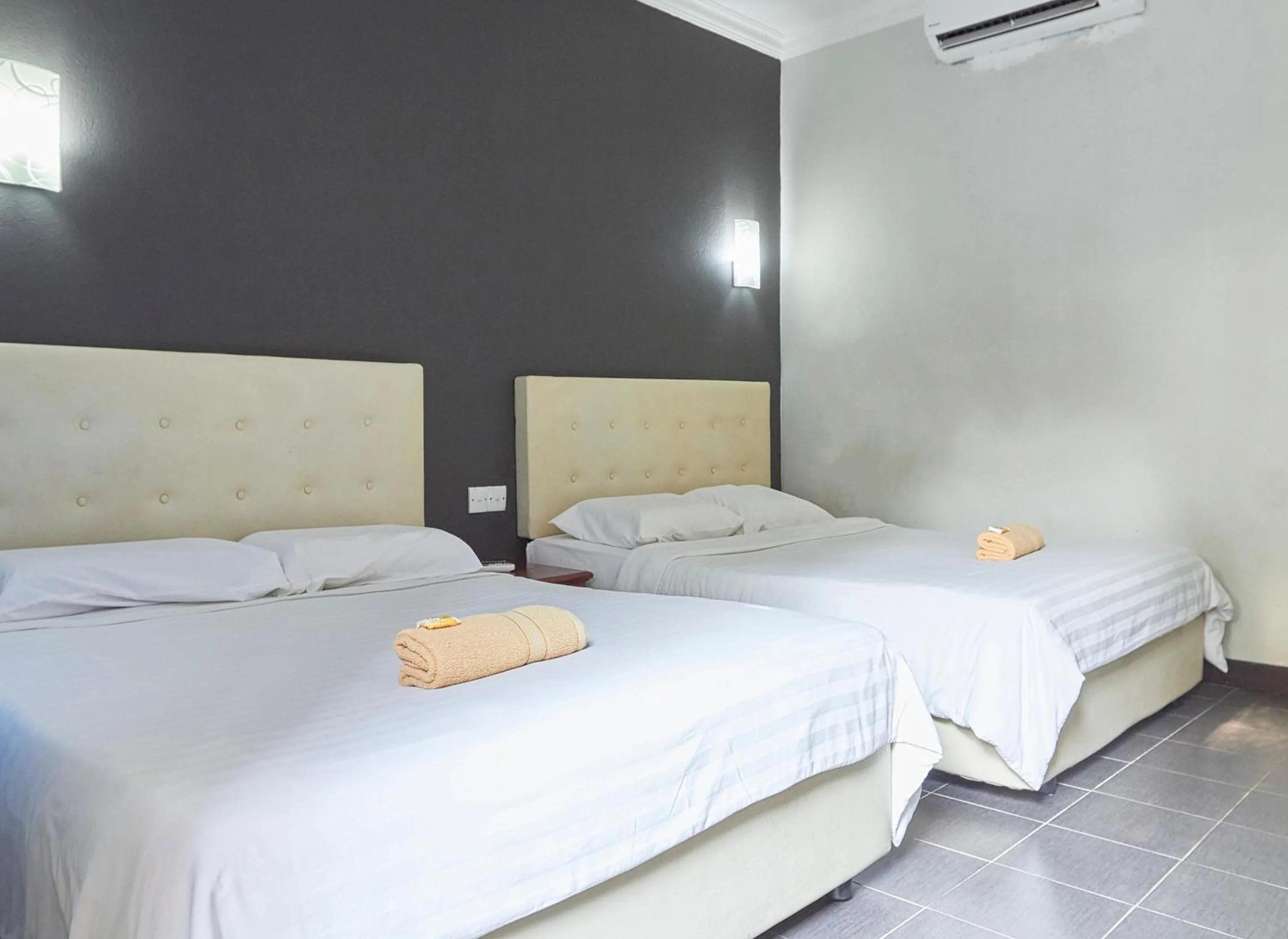 Bedroom, Bed in Corrie Chalet Pantai Cenang Langkawi