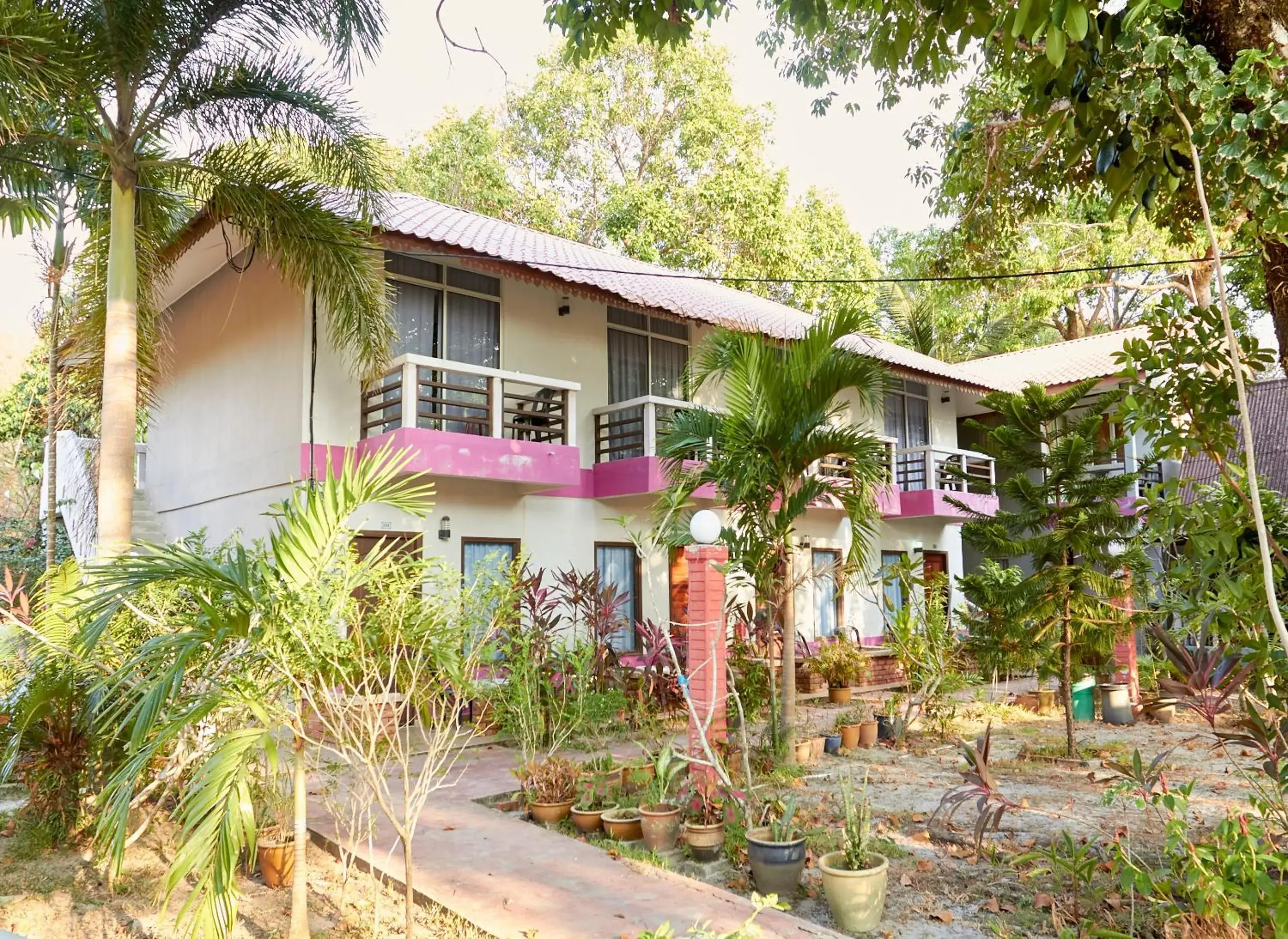 Property building in Corrie Chalet Pantai Cenang Langkawi Property building in Corrie Chalet Pantai Cenang Langkawi