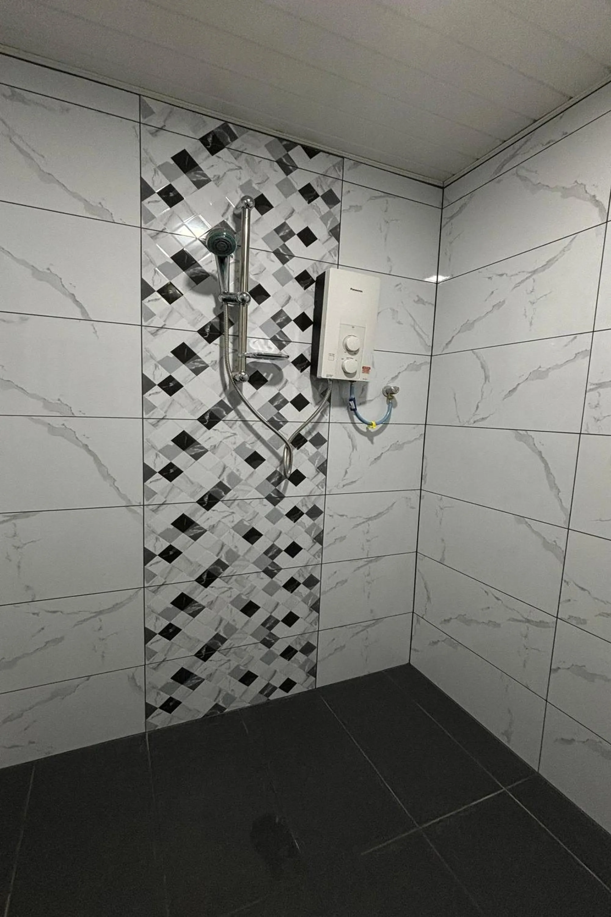 Shower in Corrie Chalet Pantai Cenang Langkawi