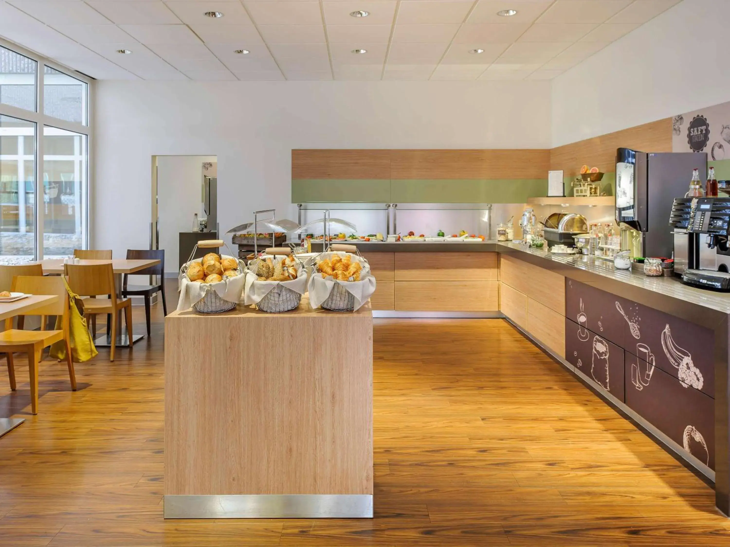 Restaurant/places to eat in ibis Frankfurt Centrum Restaurant/places to eat in ibis Frankfurt Centrum