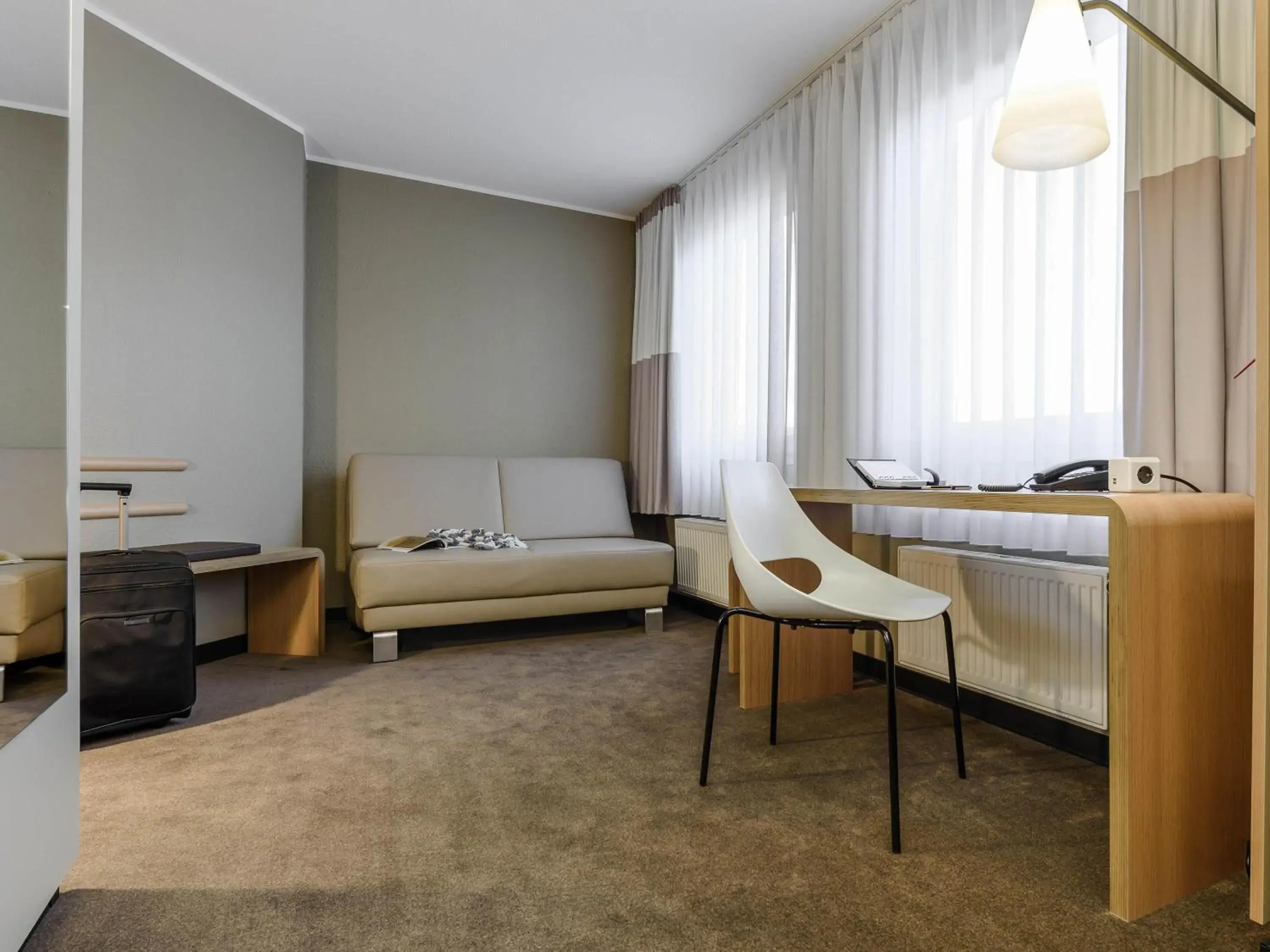 Bedroom in ibis Frankfurt Centrum Bedroom in ibis Frankfurt Centrum