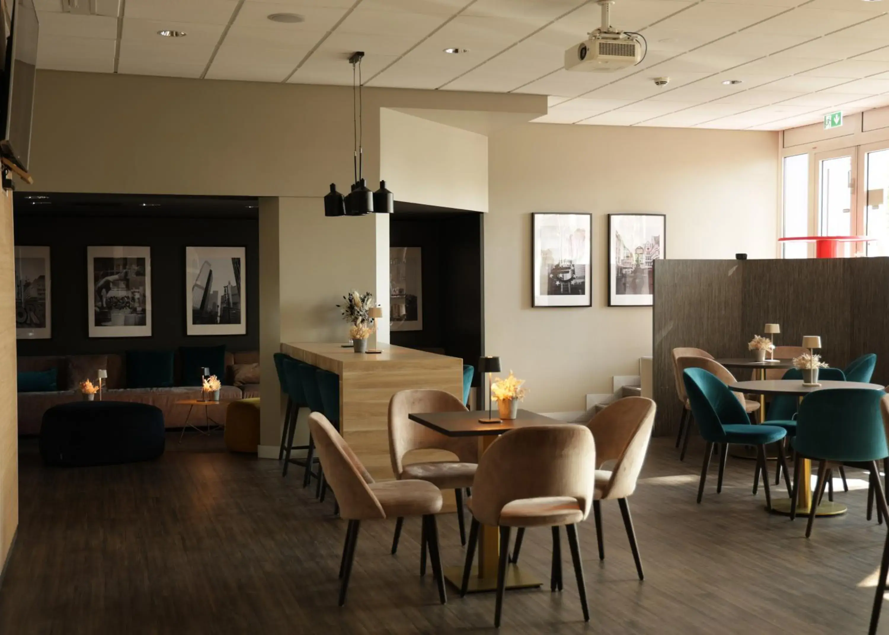 Restaurant/places to eat in ibis Frankfurt Centrum Restaurant/places to eat in ibis Frankfurt Centrum