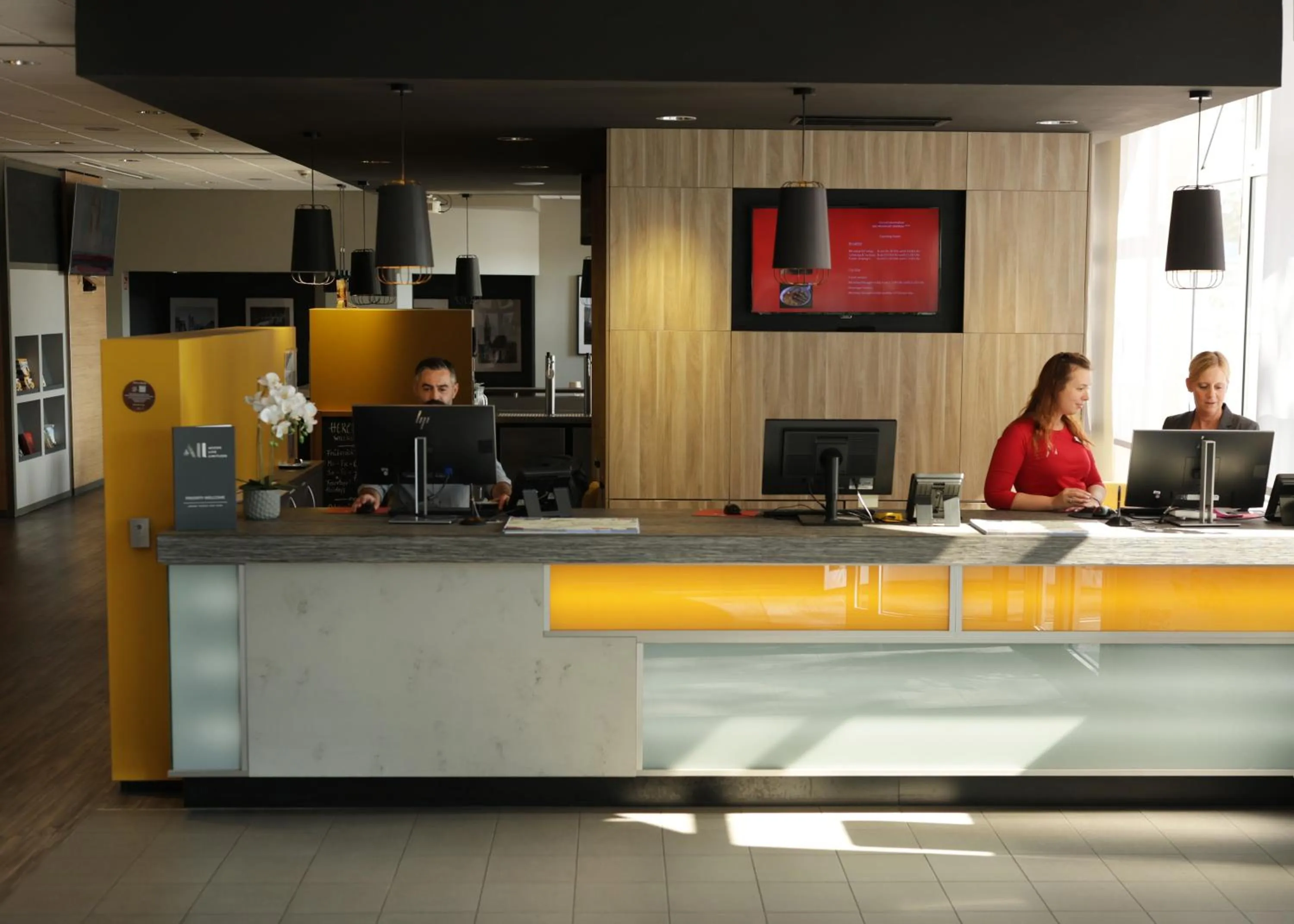 People in ibis Frankfurt Centrum