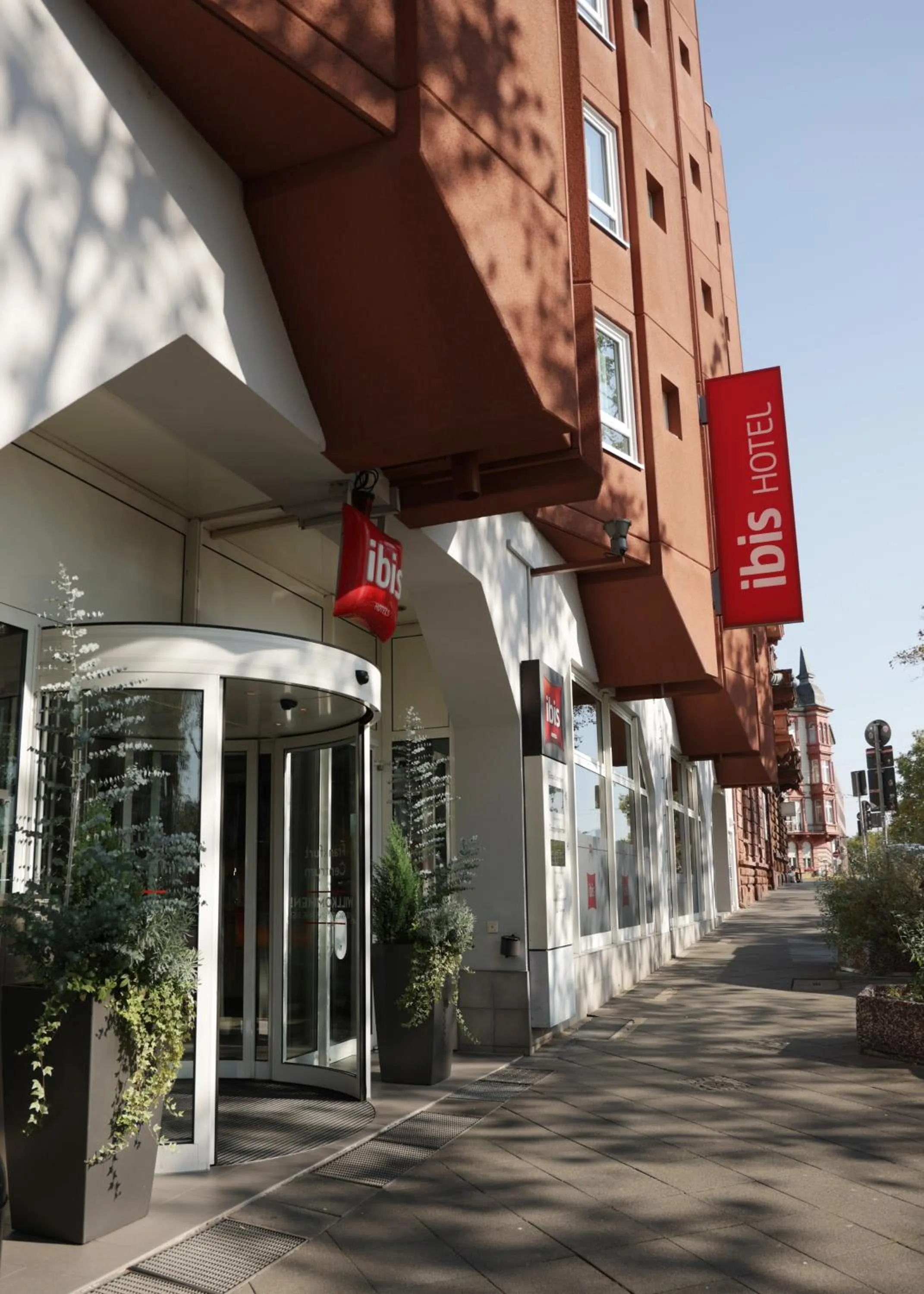 Property building in ibis Frankfurt Centrum